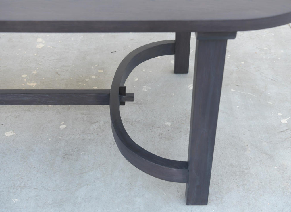https://a.1stdibscdn.com/oak-racetrack-table-with-curved-stretcher-for-sale-picture-7/f_8065/1575554287596/TTR1_11_master.jpg