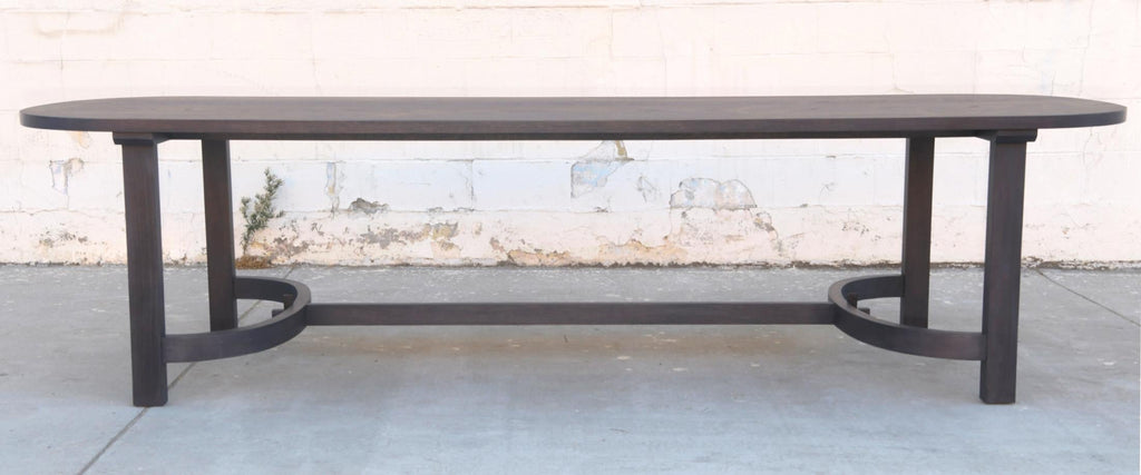 https://a.1stdibscdn.com/oak-racetrack-table-with-curved-stretcher-for-sale-picture-3/f_8065/1575554272144/TTR1_3_master.jpg