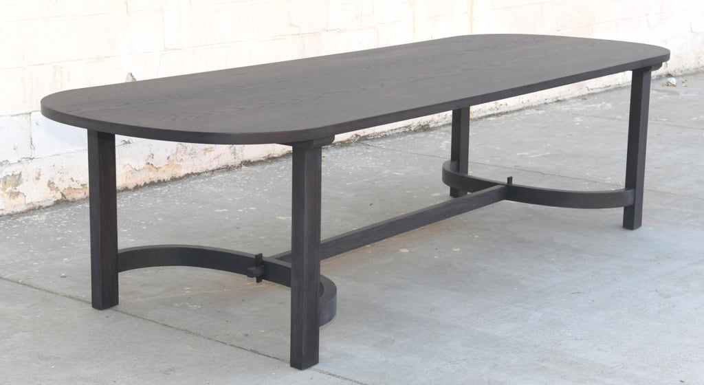 https://a.1stdibscdn.com/oak-racetrack-table-with-curved-stretcher-for-sale-picture-12/f_8065/1575554280285/TTR1_7_master.jpg