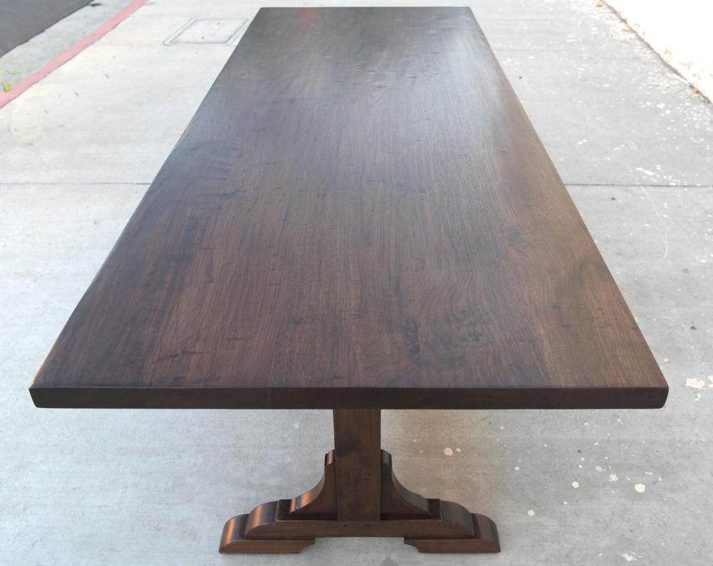 https://a.1stdibscdn.com/custom-walnut-dining-table-for-sale-picture-4/f_8065/1582901707197/TTTED2_11_master.jpg