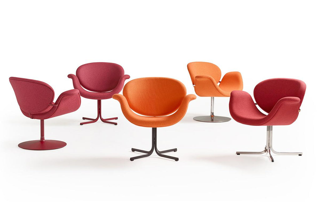 https://a.1stdibscdn.com/artifort-tulip-midi-armchair-in-white-with-disc-base-by-pierre-paulin-for-sale-picture-6/12330573/f_142648711554370281894/TUM_O00_03L_1__master.jpg