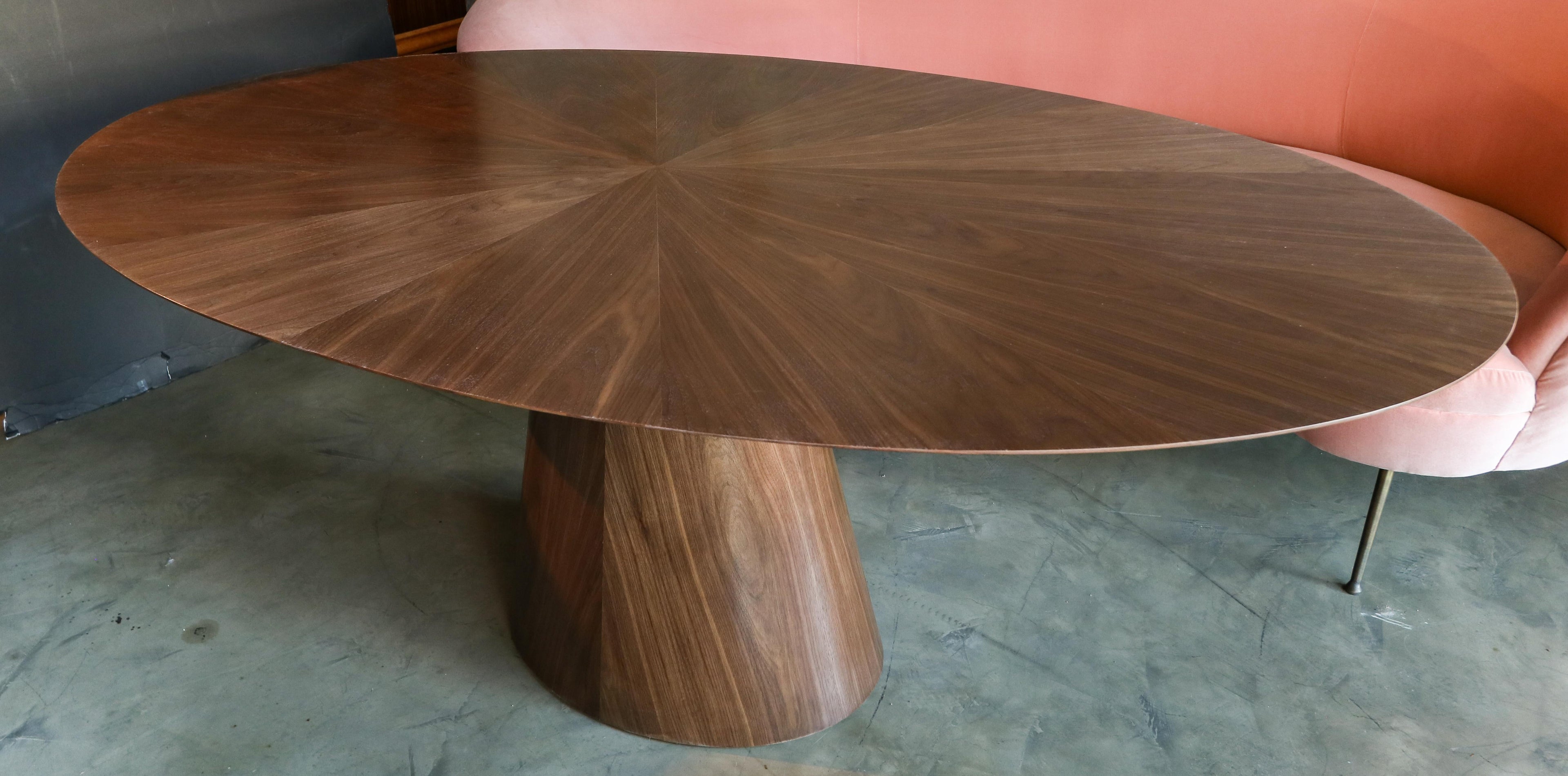 https://a.1stdibscdn.com/custom-mid-century-style-walnut-oval-dining-table-with-pedestal-base-for-sale-picture-2/f_8175/f_268673321641951236728/T_406_2_master.jpg