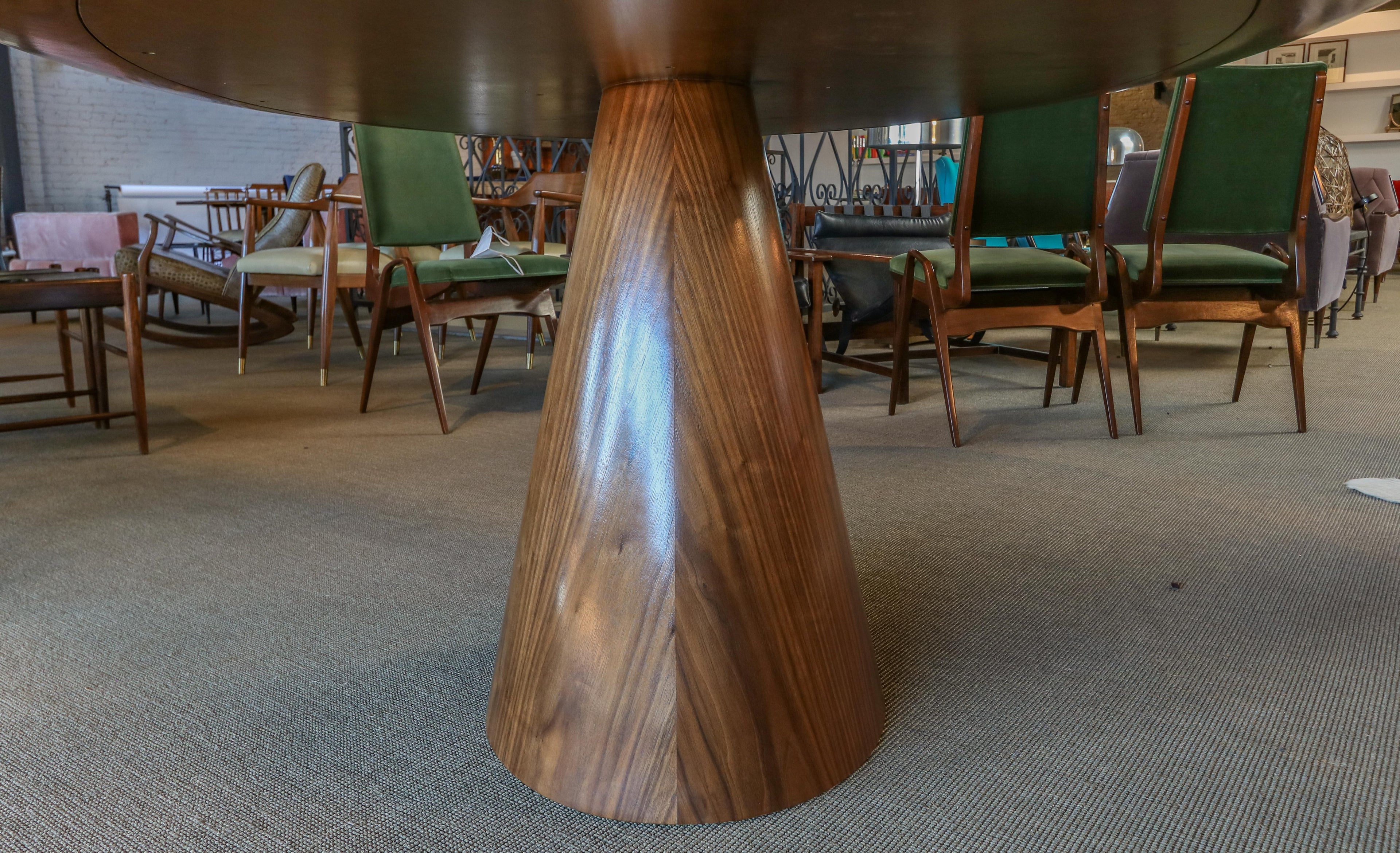 https://a.1stdibscdn.com/custom-mid-century-style-walnut-oval-dining-table-with-glass-top-by-adesso-for-sale-picture-5/f_8175/f_272890721644351193368/T_413_16_master.jpg