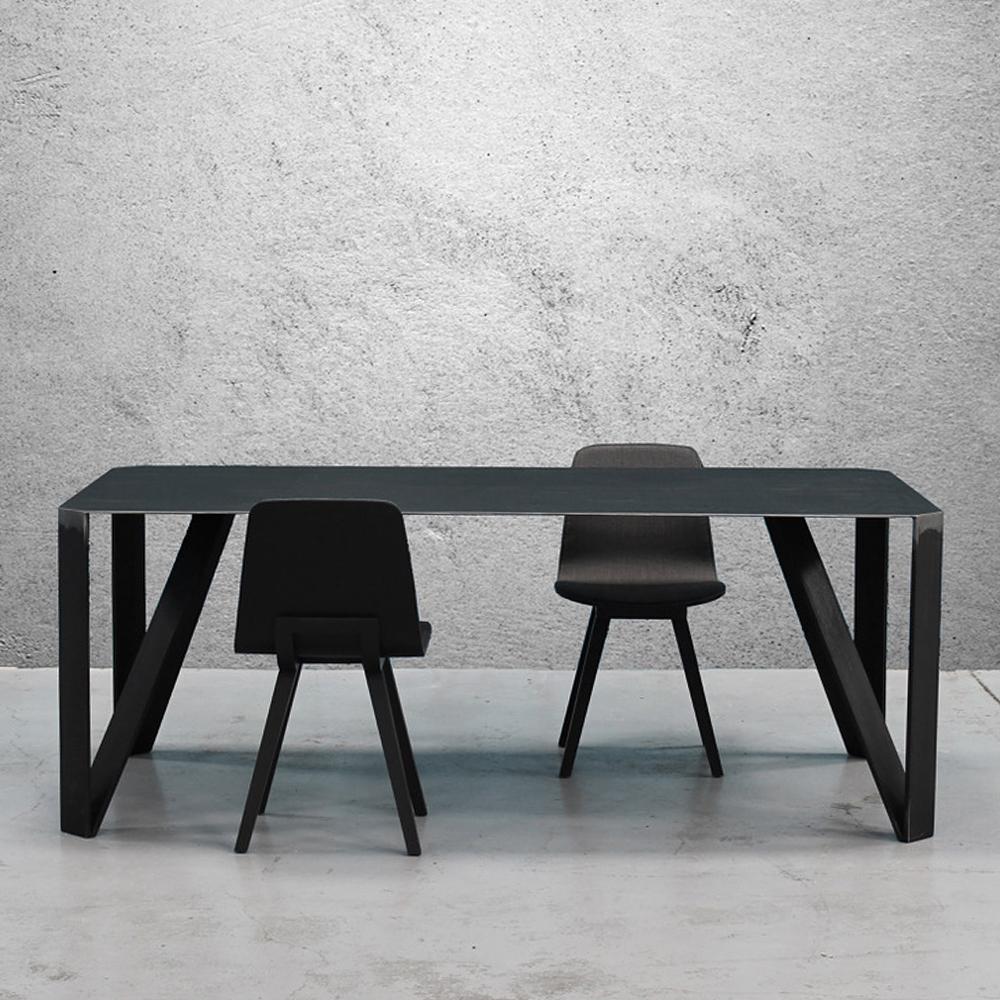 https://a.1stdibscdn.com/raw-angles-dining-table-for-sale-picture-3/f_14282/1562749514295/Table_Izar_3_master.jpg