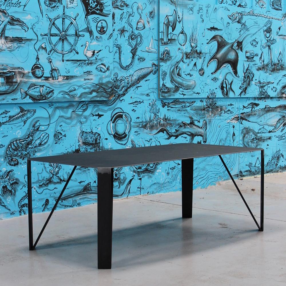 https://a.1stdibscdn.com/raw-angles-dining-table-for-sale-picture-6/f_14282/1562749516470/Table_Izar_6_master.jpg