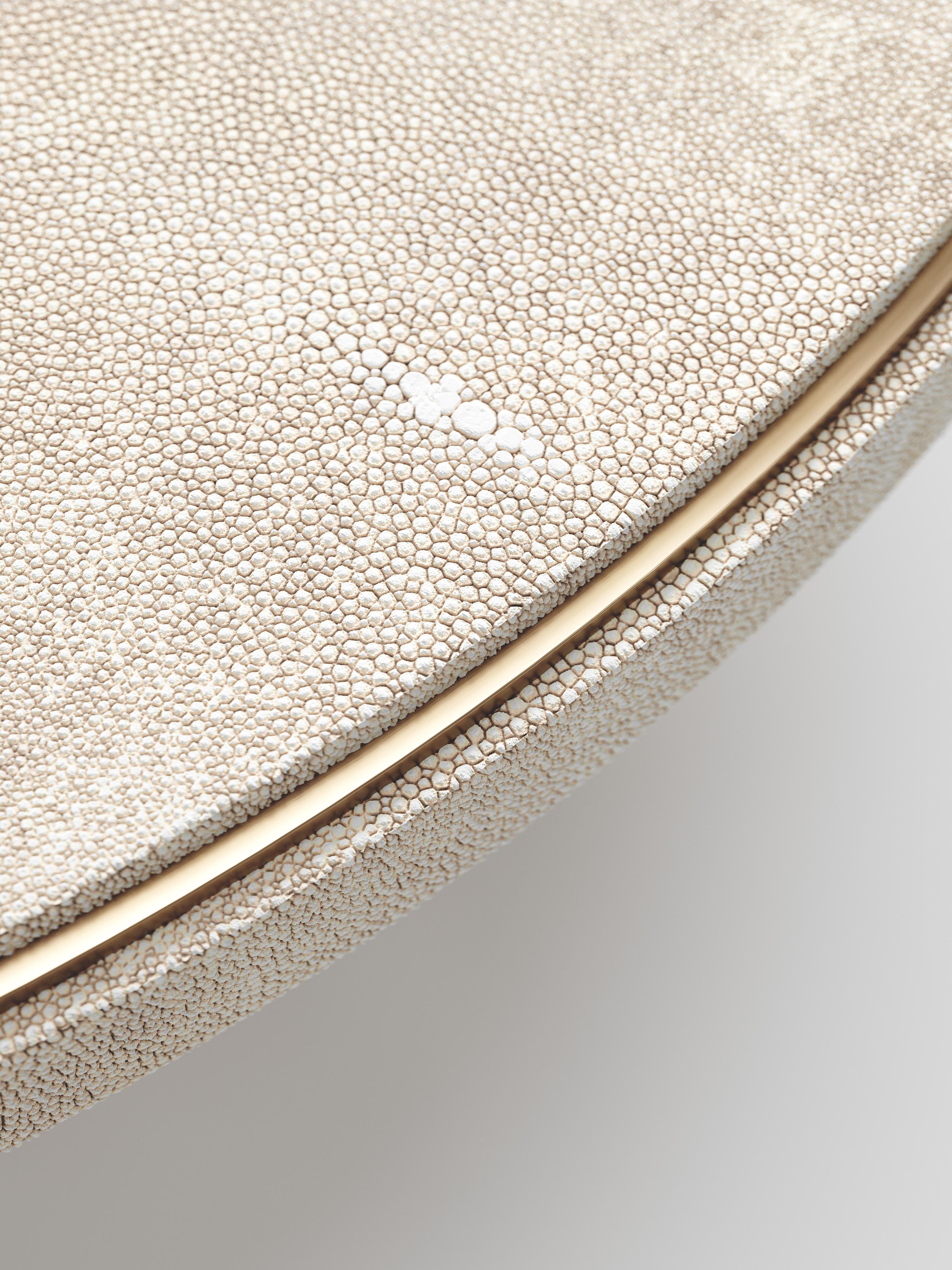 https://a.1stdibscdn.com/shagreen-breakfast-table-with-bronze-patina-brass-by-kifu-paris-for-sale-picture-9/f_45491/f_278101821647398613546/Table_basse_Rhapsody_v20012_master.jpg