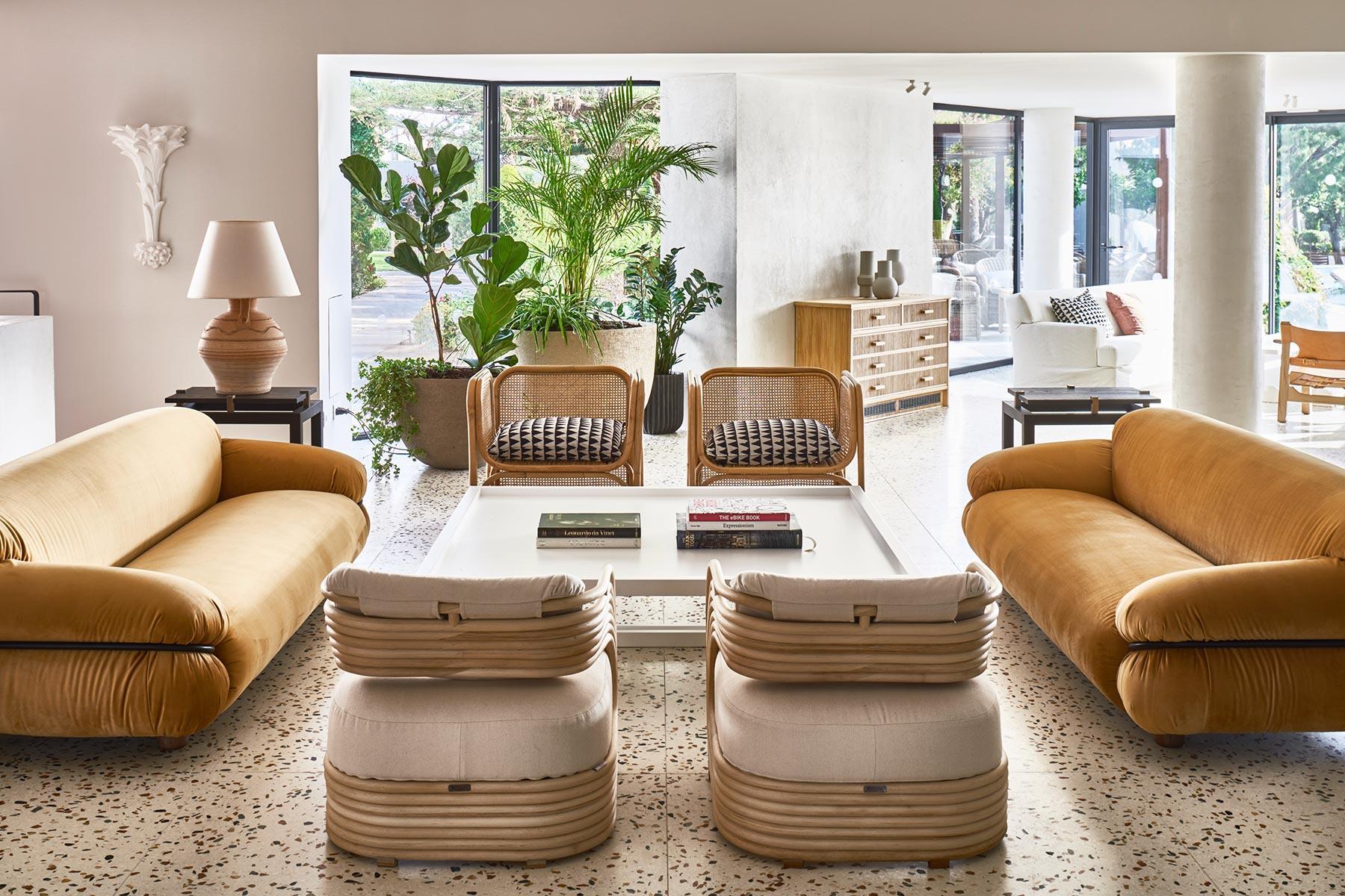 https://a.1stdibscdn.com/tacchini-sesann-armchair-designed-by-gianfranco-frattini-for-sale-picture-11/f_44652/f_216209821606765386250/Tacchini_CretanMaliaParkHotel_01_master.jpg