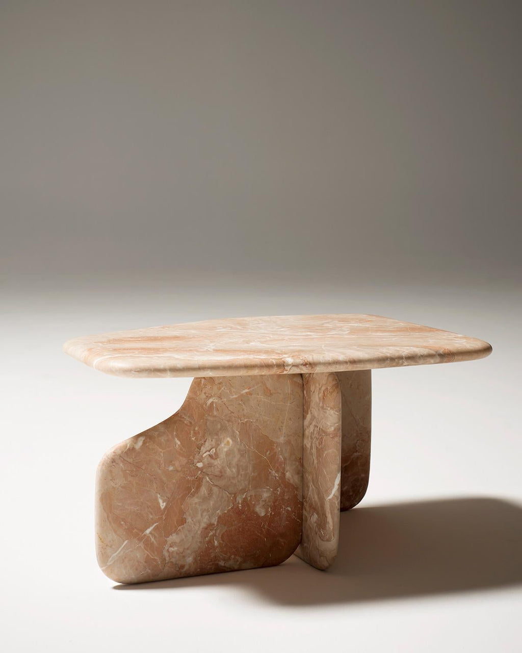 https://a.1stdibscdn.com/tacchini-dolmen-marble-low-table-designed-by-noe-duchaufour-lawrance-for-sale-picture-6/f_44652/f_295419721657647490850/Tacchini_Dolmen_Web_06_master.jpg