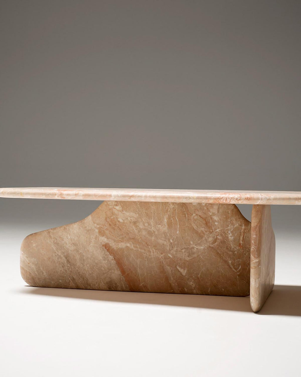 https://a.1stdibscdn.com/tacchini-dolmen-marble-low-table-designed-by-noe-duchaufour-lawrance-for-sale-picture-9/f_44652/f_295419721657647491187/Tacchini_Dolmen_Web_08_master.jpg