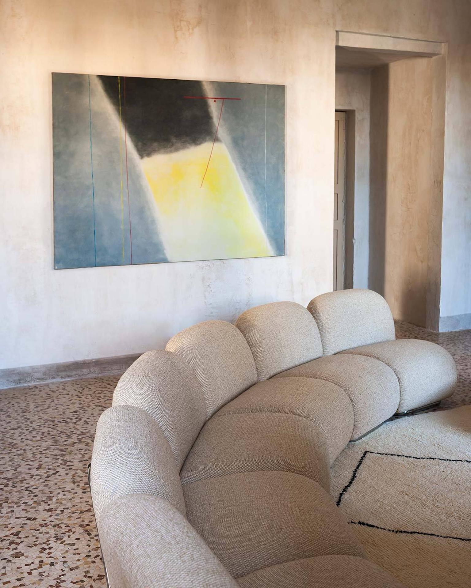 https://a.1stdibscdn.com/customizable-tacchini-victoria-modular-sofa-by-david-nicolas-for-sale-picture-4/f_44652/f_254081121769791668102/Tacchini_HomeCollection_2022_55_master.jpg