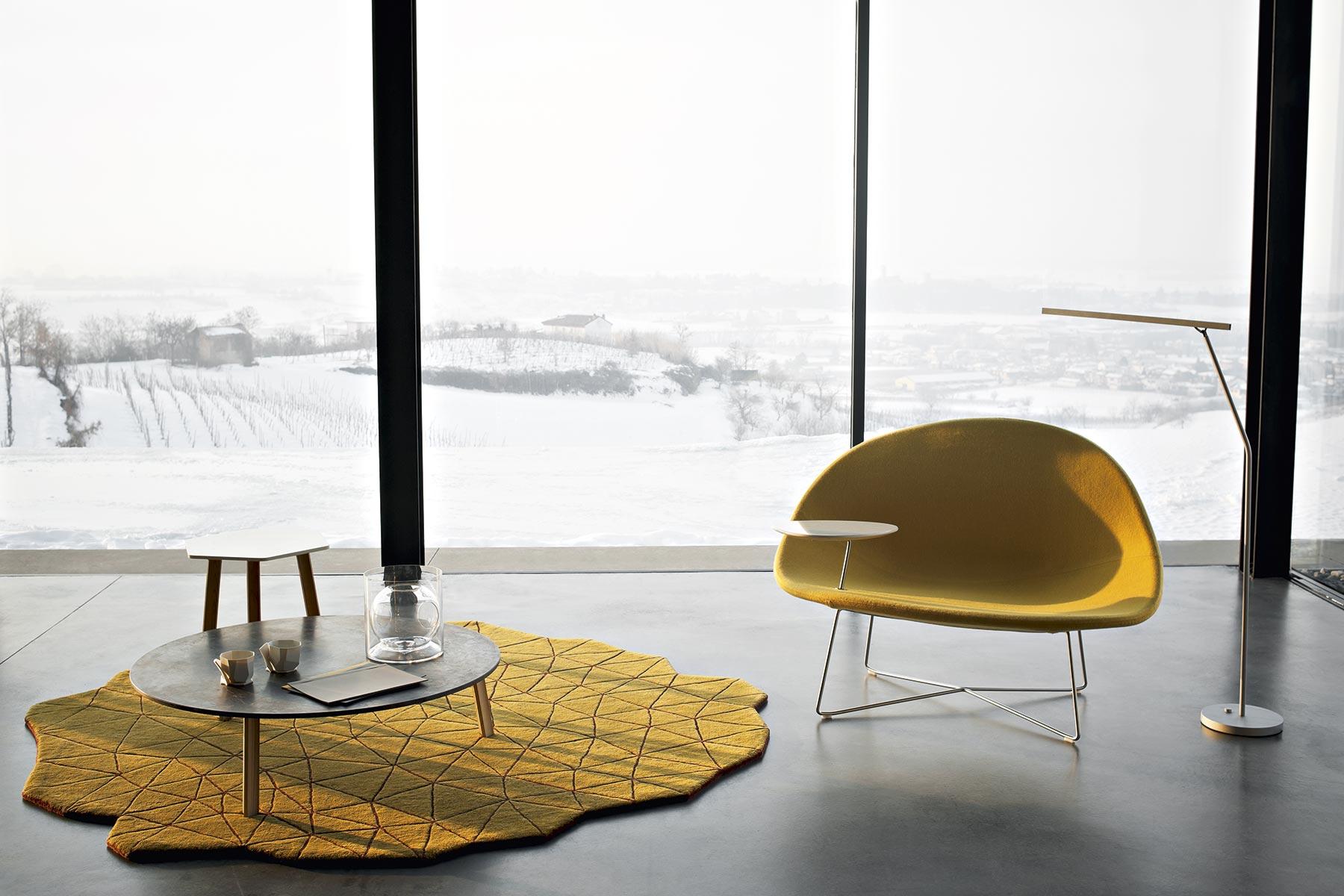https://a.1stdibscdn.com/tacchini-isola-lounge-chair-designed-by-claesson-koivisto-rune-for-sale-picture-3/f_44652/f_216766521607107267236/Tacchini_Isola2_master.jpg