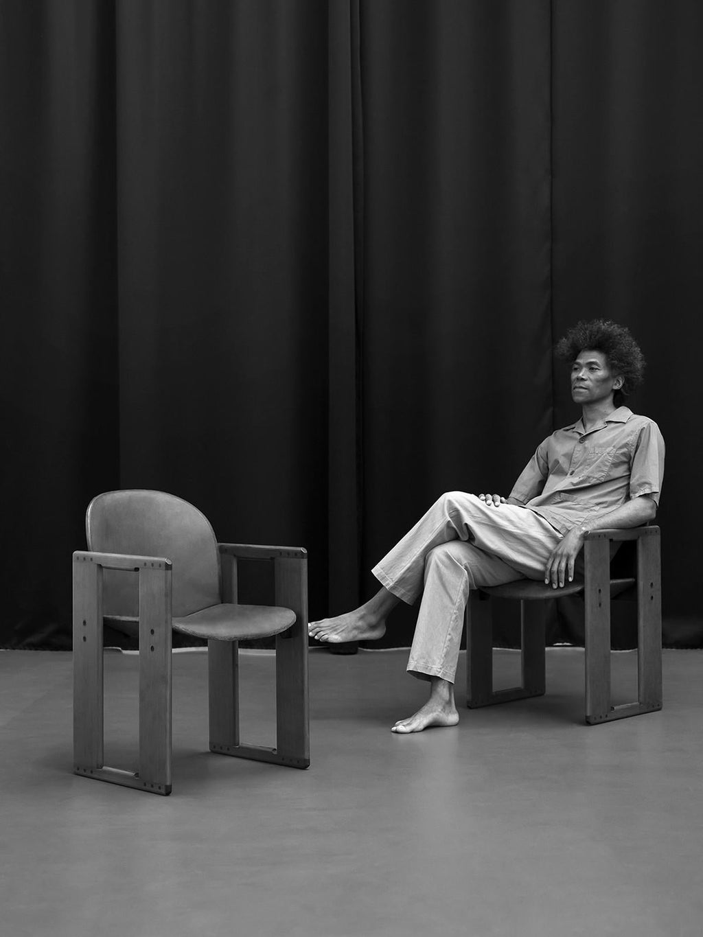 https://a.1stdibscdn.com/customizable-tacchini-dialogo-armchair-by-tobia-scarpa-for-sale-picture-3/f_44652/f_343102621684263735965/Tacchini_Web_Dialogo_2_master.jpg