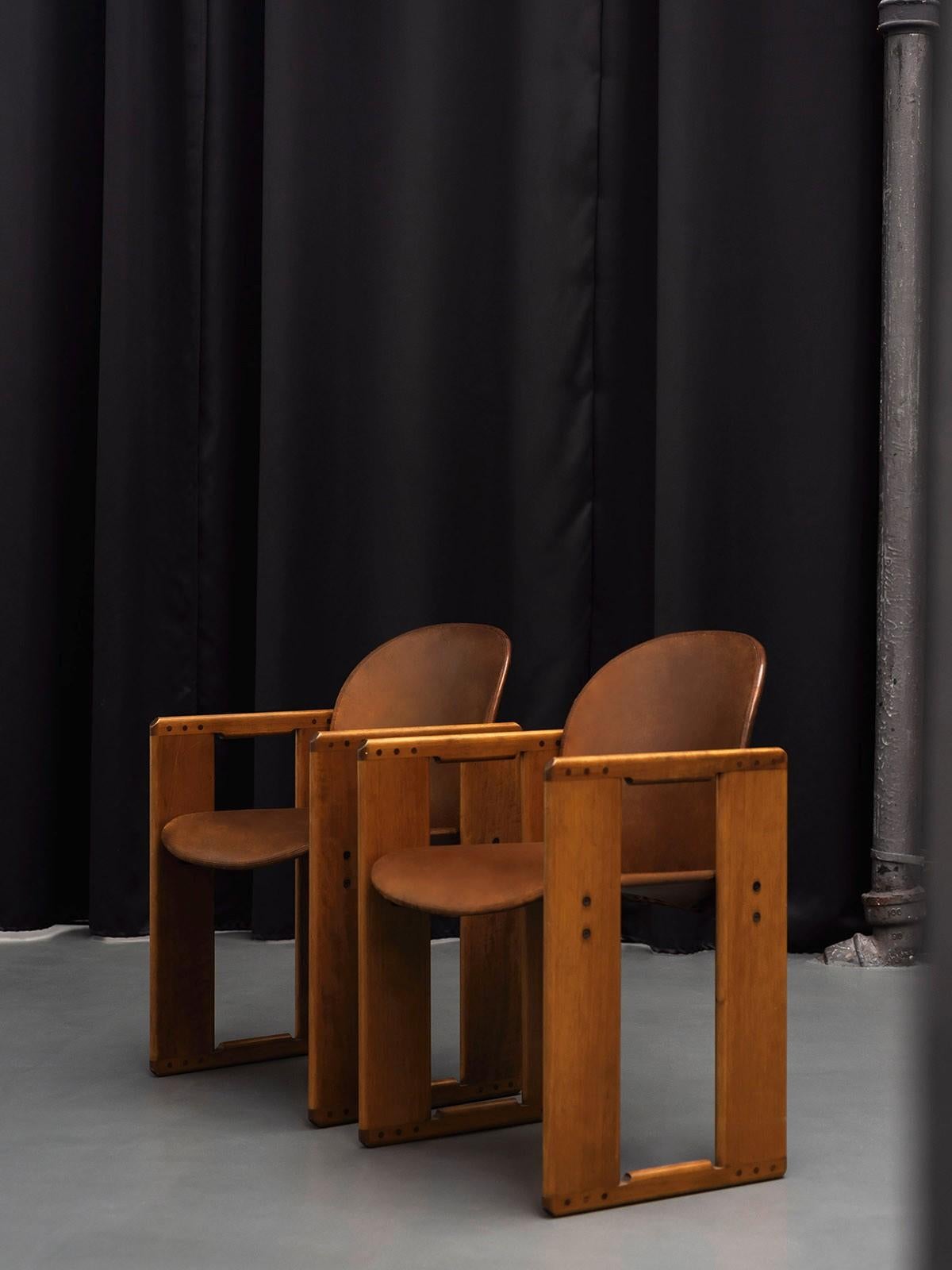 https://a.1stdibscdn.com/customizable-tacchini-dialogo-armchair-by-tobia-scarpa-for-sale-picture-8/f_44652/f_343102621684263736877/Tacchini_Web_Dialogo_7_master.jpg