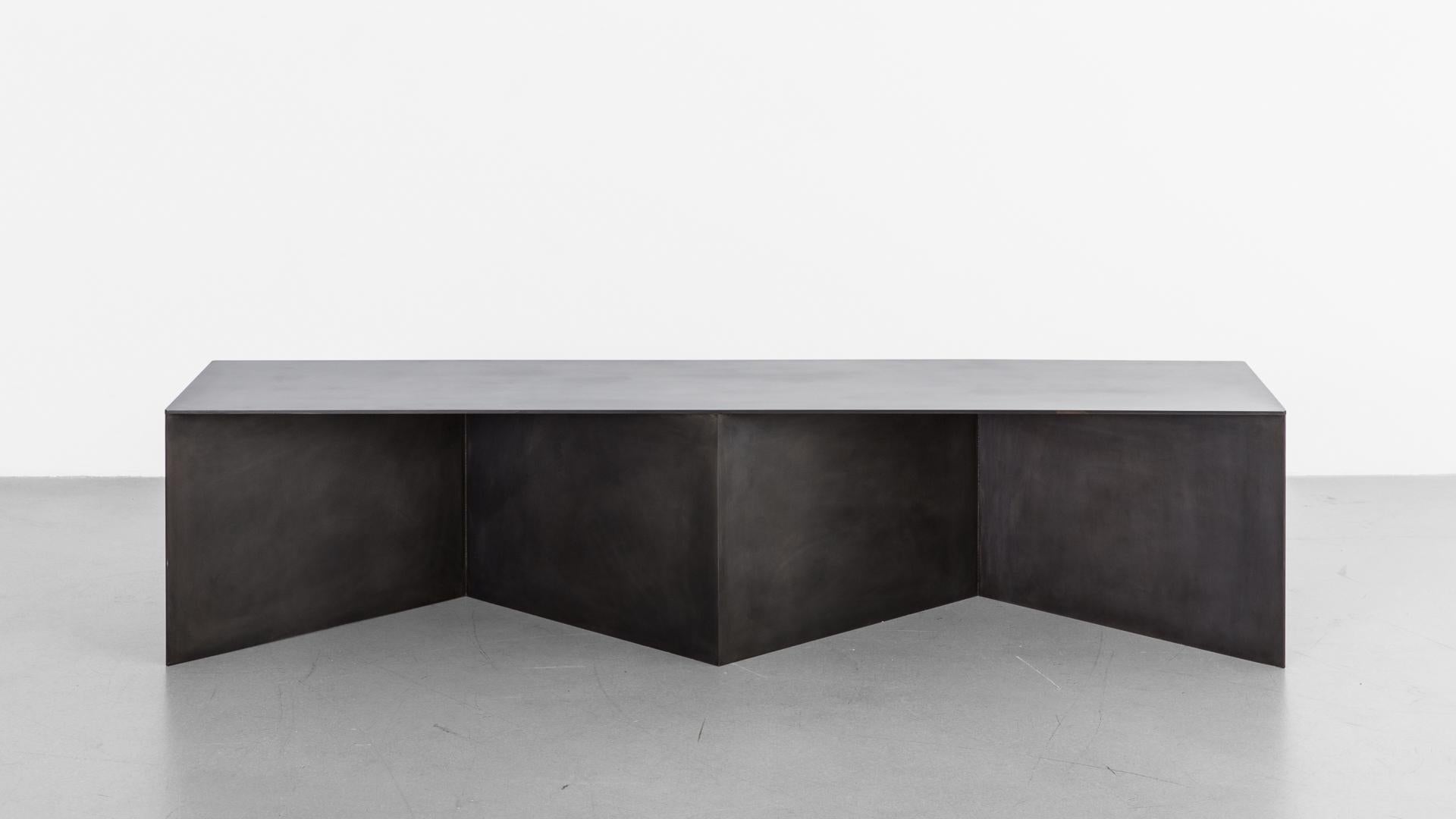 https://a.1stdibscdn.com/tack-bench-in-brass-black-brass-for-sale-picture-8/f_11442/f_150143621689298255252/Tack_Bench_1_master.jpg