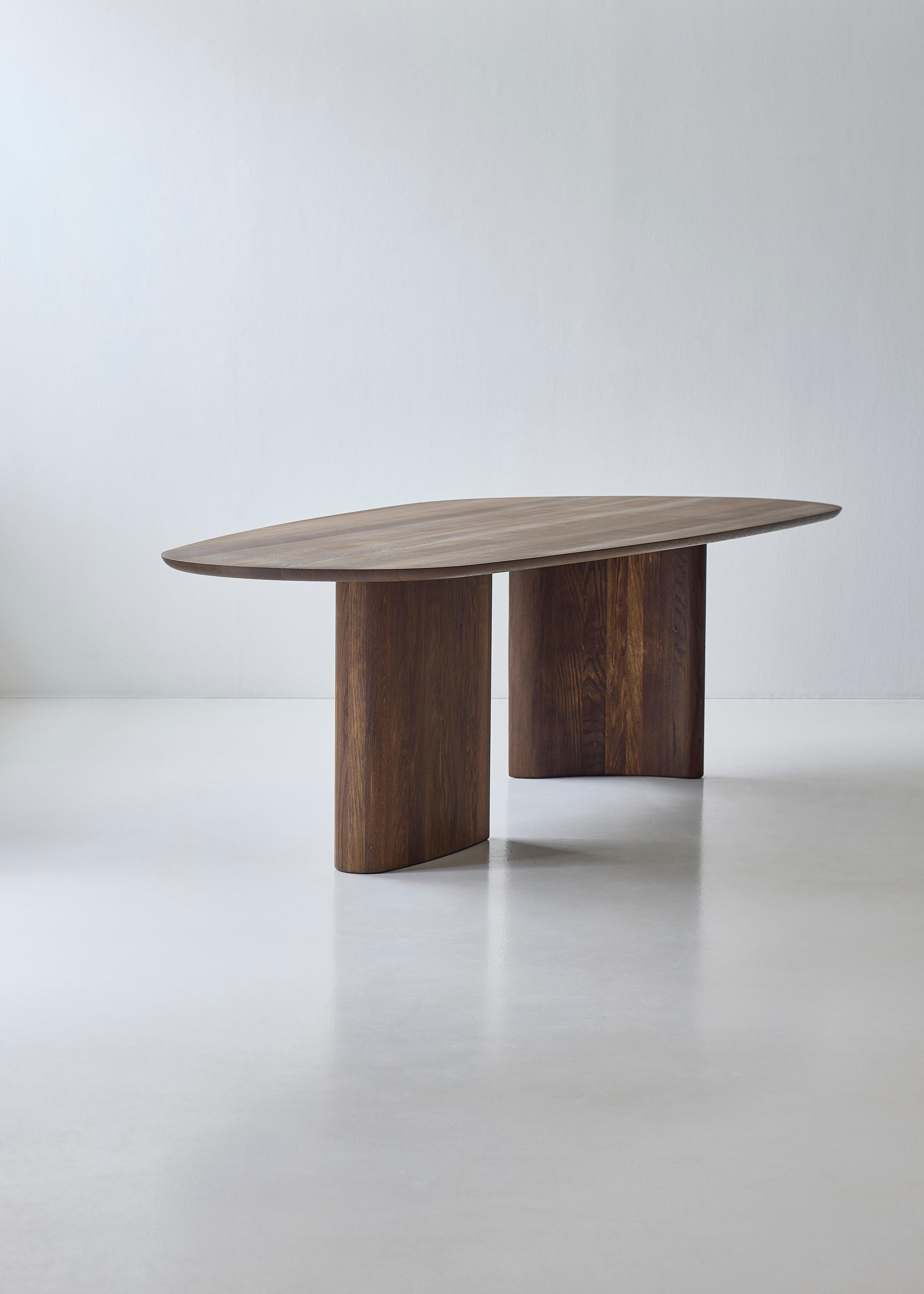 https://a.1stdibscdn.com/contemporary-rectangular-dining-table-tangent-by-dk3-lacquered-oak-240-cm-for-sale-picture-9/f_31233/f_457970821752067772021/Tangent_Table_rect_smoked_oak_11_low_master.jpg