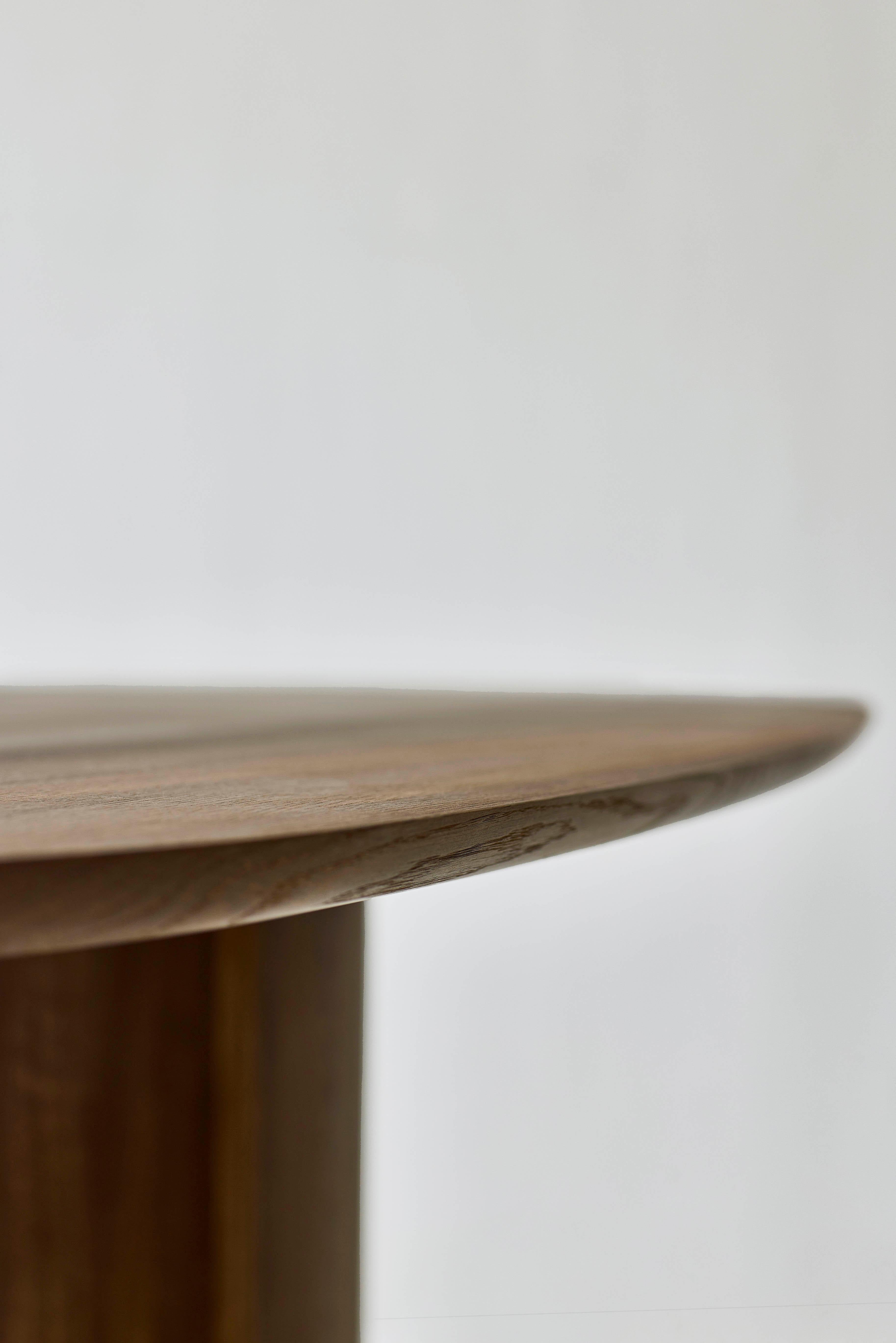 https://a.1stdibscdn.com/contemporary-rectangular-dining-table-tangent-by-dk3-lacquered-oak-240-cm-for-sale-picture-14/f_31233/f_457970821752067775565/Tangent_Table_rect_smoked_oak_close_up_9_low_master.jpg