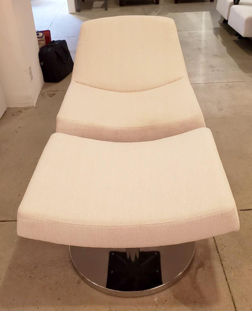 https://a.1stdibscdn.com/goodman-charlton-tanzu-chair-and-ottoman-for-sale-picture-3/f_8031/f_296372121702062055470/Tanzu_Chair_1_master.jpg