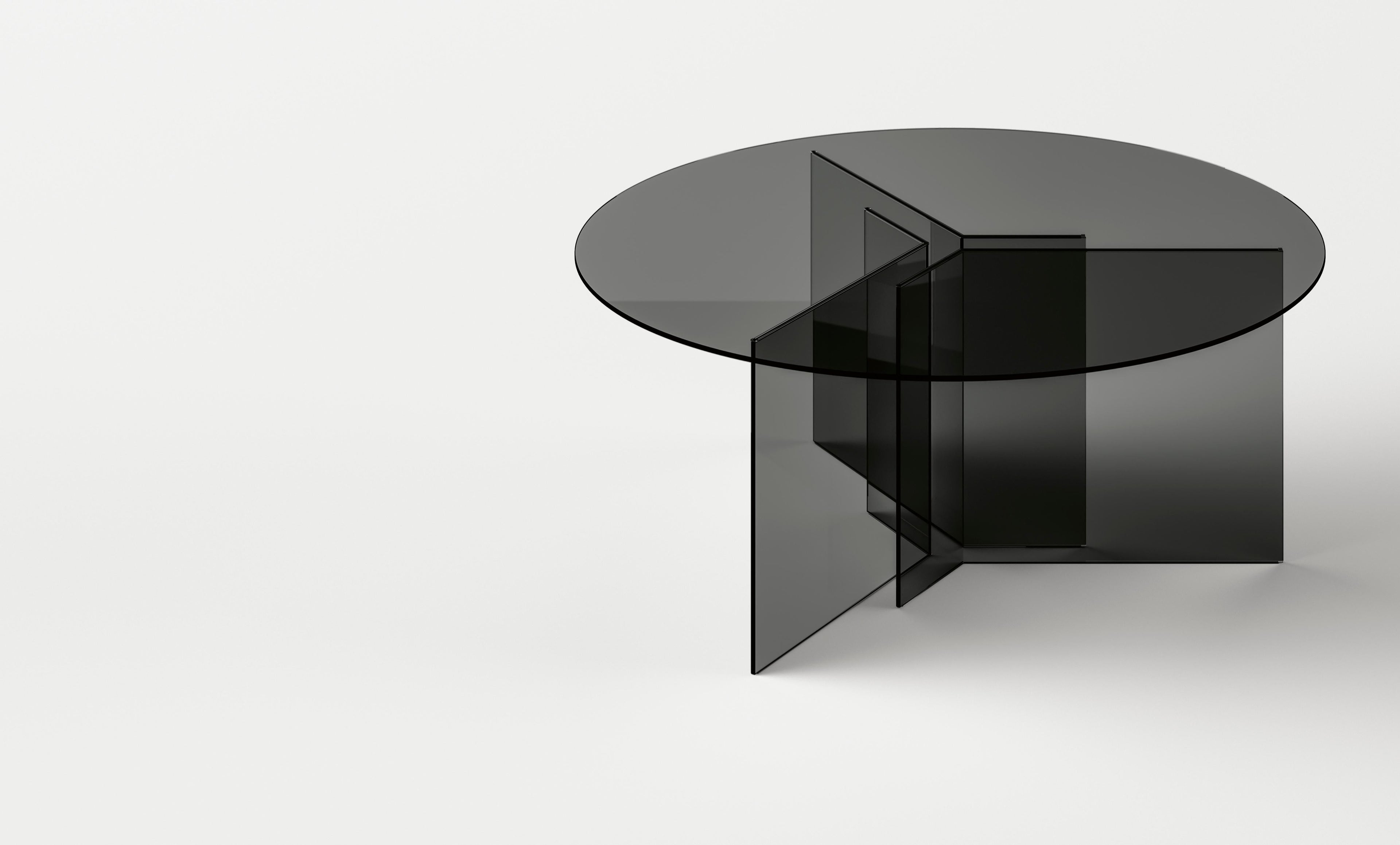 https://a.1stdibscdn.com/thrim-glass-dining-room-table-designed-by-massimo-castagna-made-in-italy-for-sale-picture-6/f_49571/f_292023121655844460659/Tavolo_V_1_master.jpg