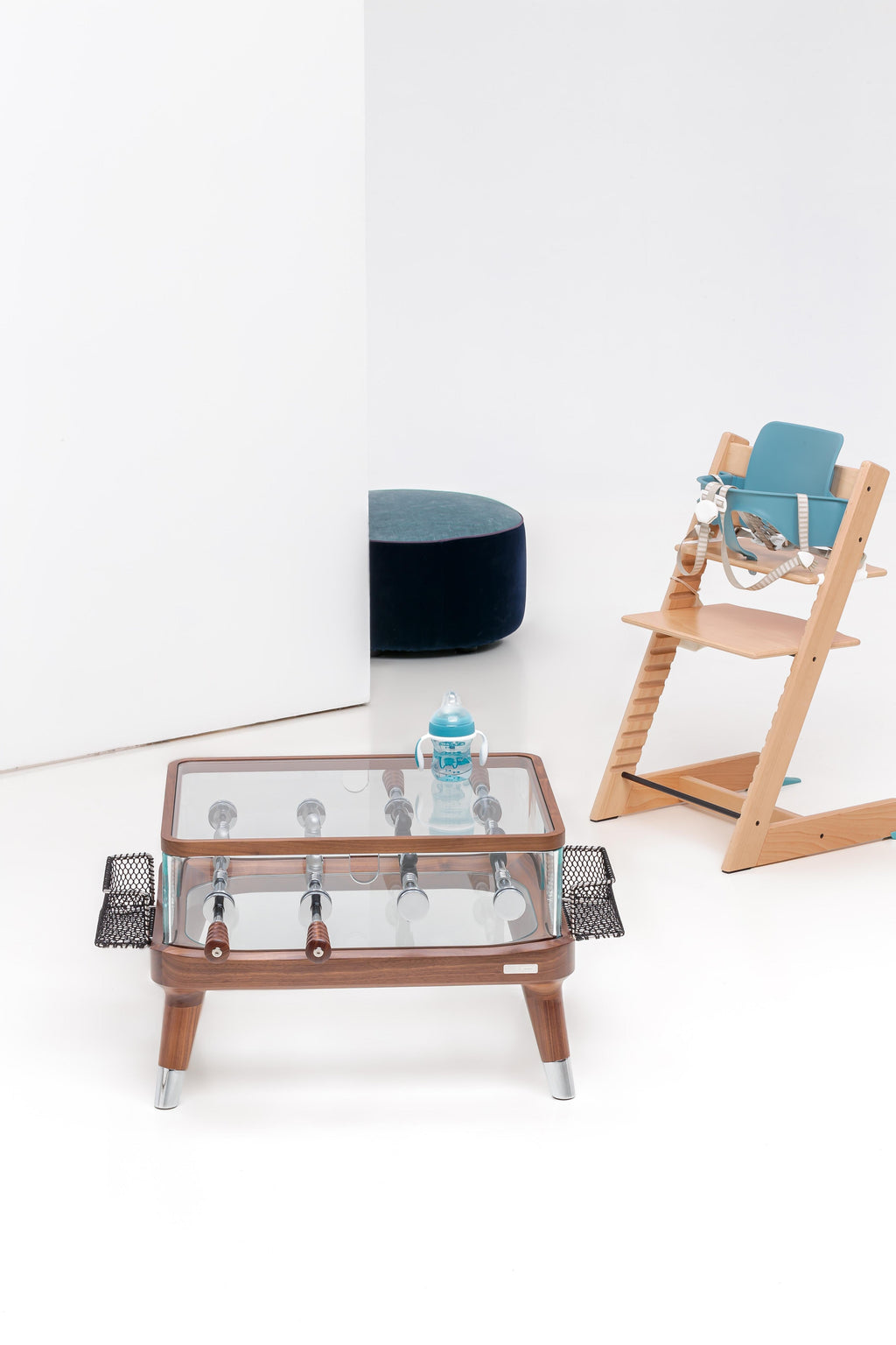 https://a.1stdibscdn.com/intervallo-special-edition-foosball-coffee-table-by-adriano-design-for-teckell-for-sale-picture-7/f_16392/f_467517321758530613778/Teckell_Intervallo_6_master.jpg