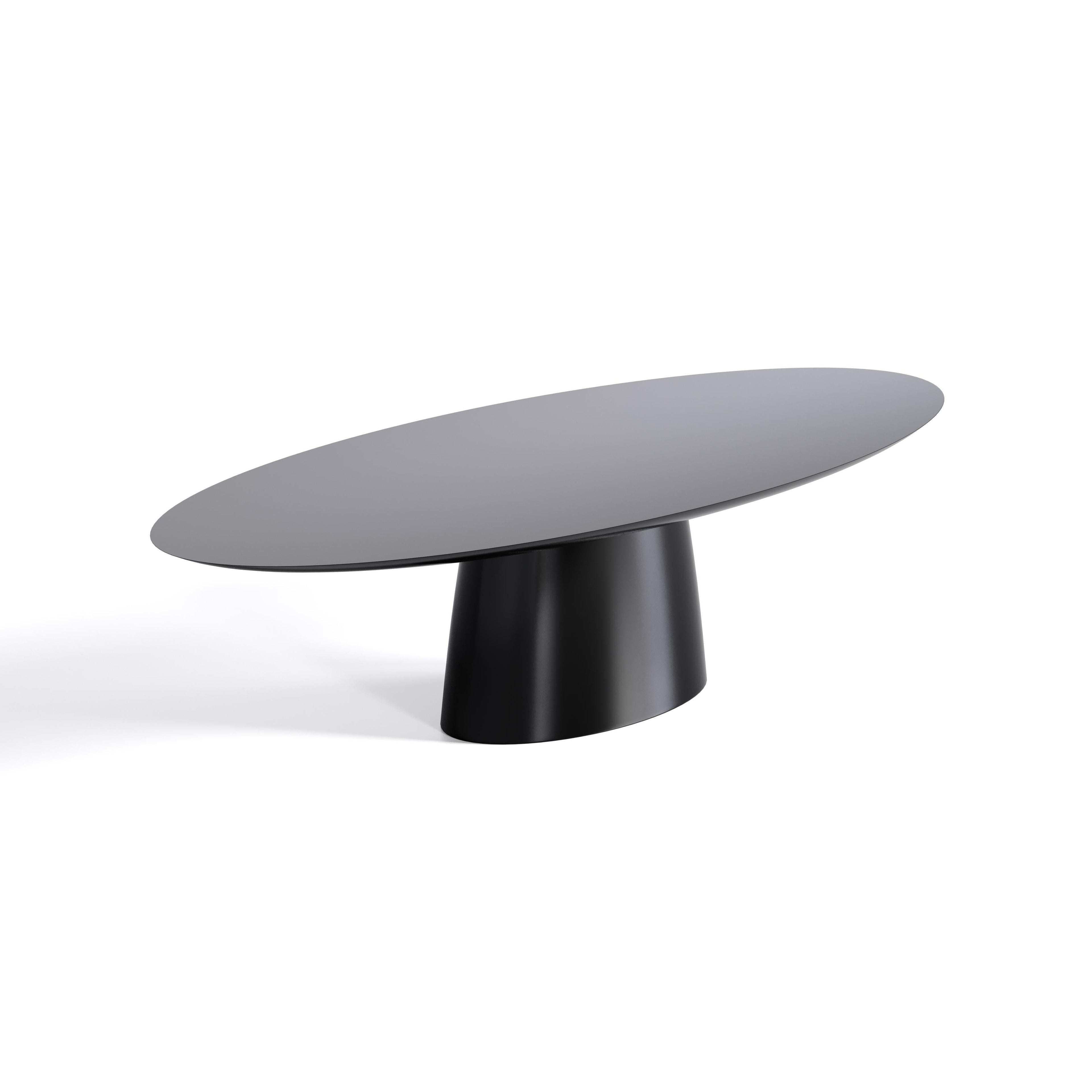 https://a.1stdibscdn.com/oval-dining-table-in-scratch-resistant-lacquered-resin-for-sale-picture-8/f_27693/f_429505121735590532544/Test_001_02_JPEG_1__master.jpg