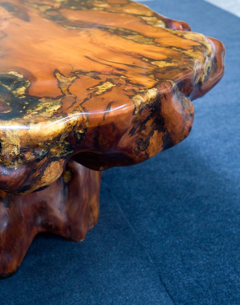 https://a.1stdibscdn.com/kauri-dining-table-in-solid-ancient-kauri-wood-for-sale-picture-4/f_79872/f_331280921677984388854/Tethys_Ancient_Kauri_table_11_master.jpg?width=768