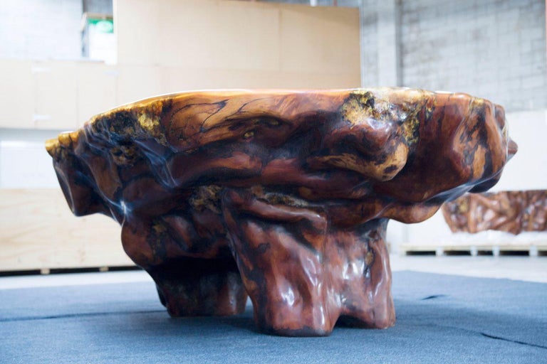 https://a.1stdibscdn.com/kauri-dining-table-in-solid-ancient-kauri-wood-for-sale-picture-12/f_79872/f_331280921677984389824/Tethys_Ancient_Kauri_table_12_1200x800_master.jpg?width=768