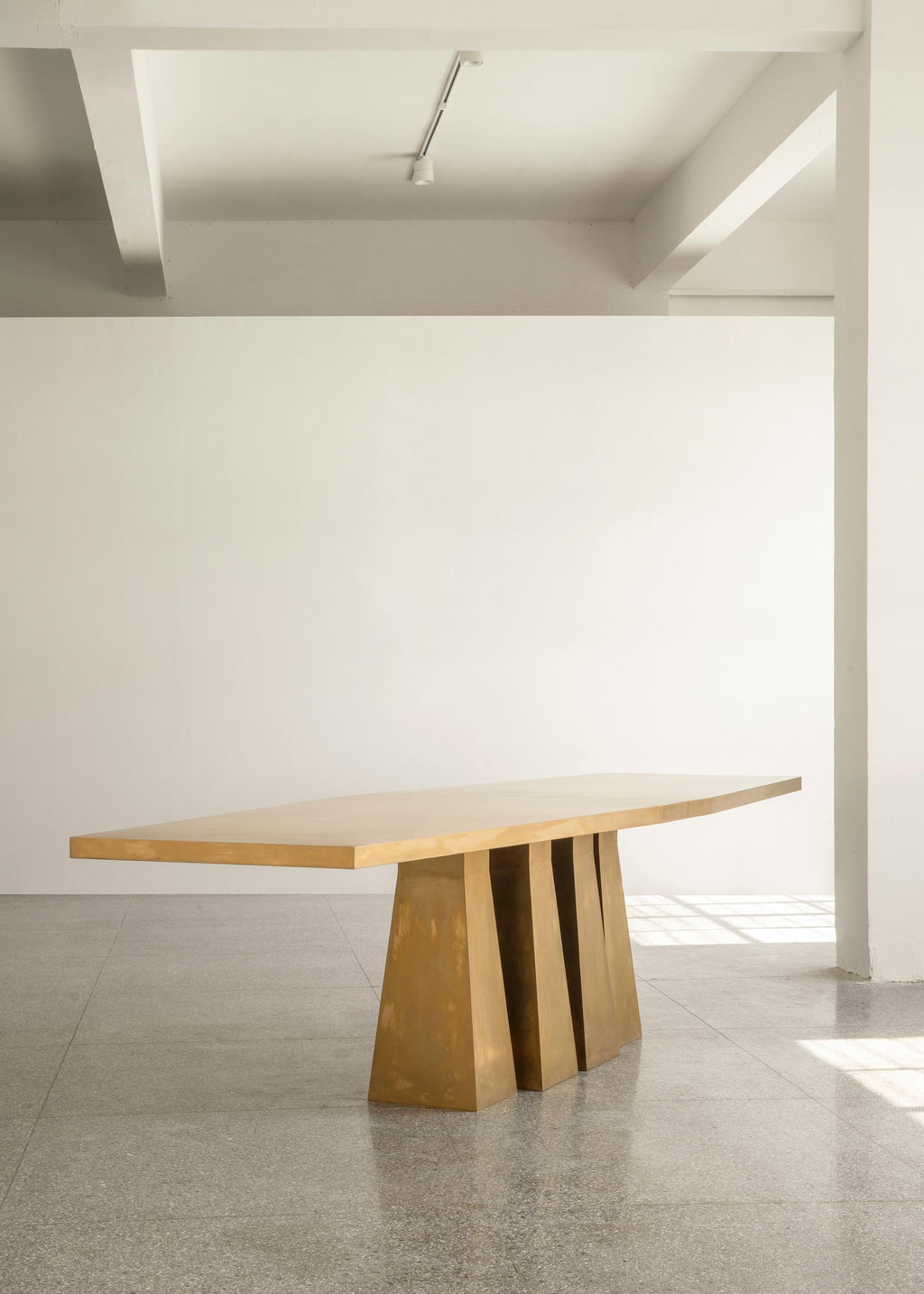 https://a.1stdibscdn.com/the-gate-02-table-by-sing-chan-design-for-sale-picture-6/f_12192/f_333329021678991922033/The_Gate_01_23__master.jpg