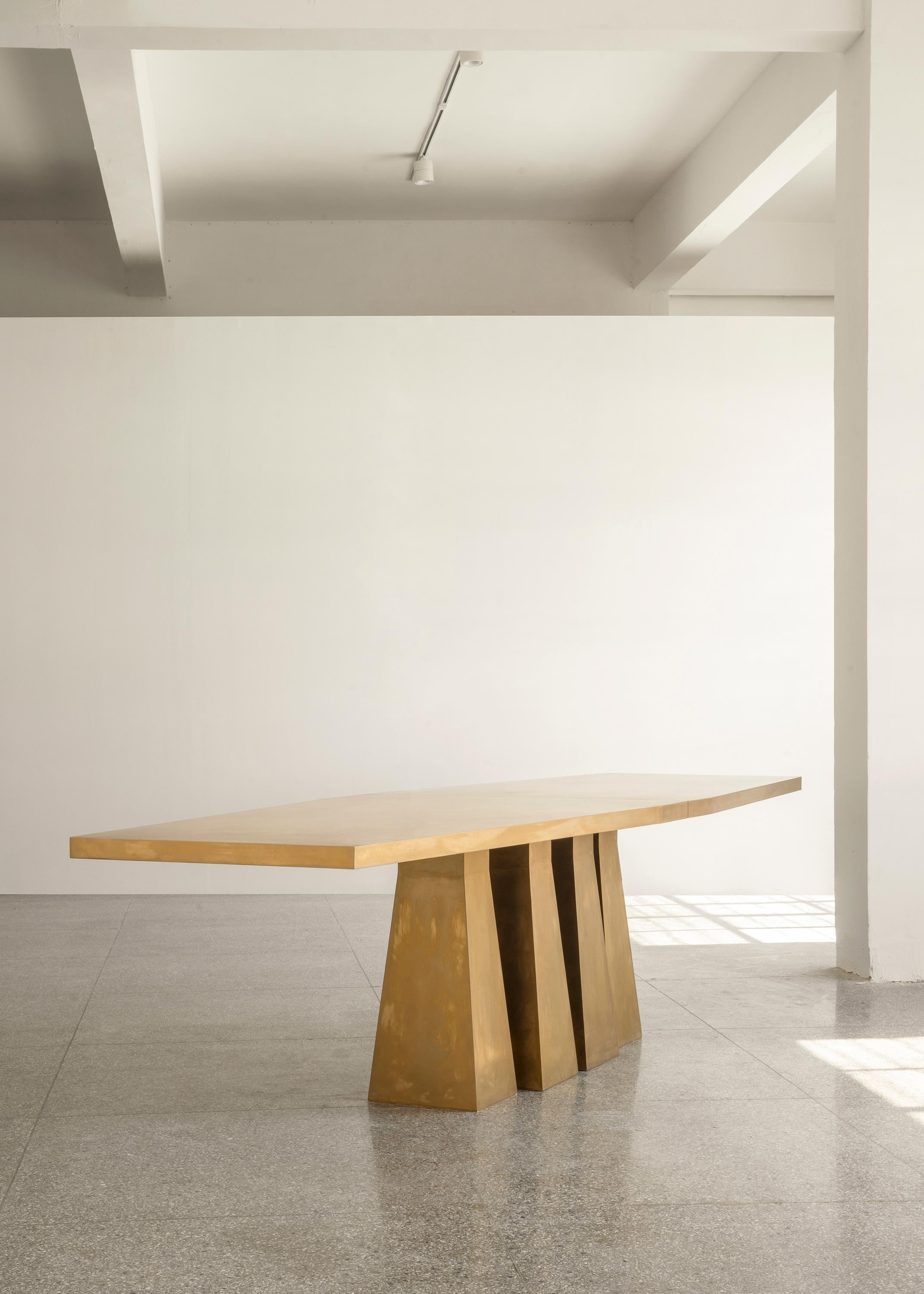 https://a.1stdibscdn.com/the-gate-02-table-by-sing-chan-design-for-sale-picture-6/f_12192/f_333329021678991922033/The_Gate_01_23__master.jpg