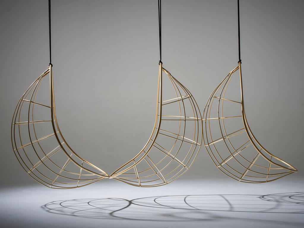 https://a.1stdibscdn.com/nest-egg-hanging-swing-chair-steel-modern-in-outdoor-21st-century-black-twig-for-sale-picture-19/f_32773/f_95535731610227423546/The_Nest_Egg_Gold_Bronze_Hanging_Swing_Chair_detail_11_master.jpg
