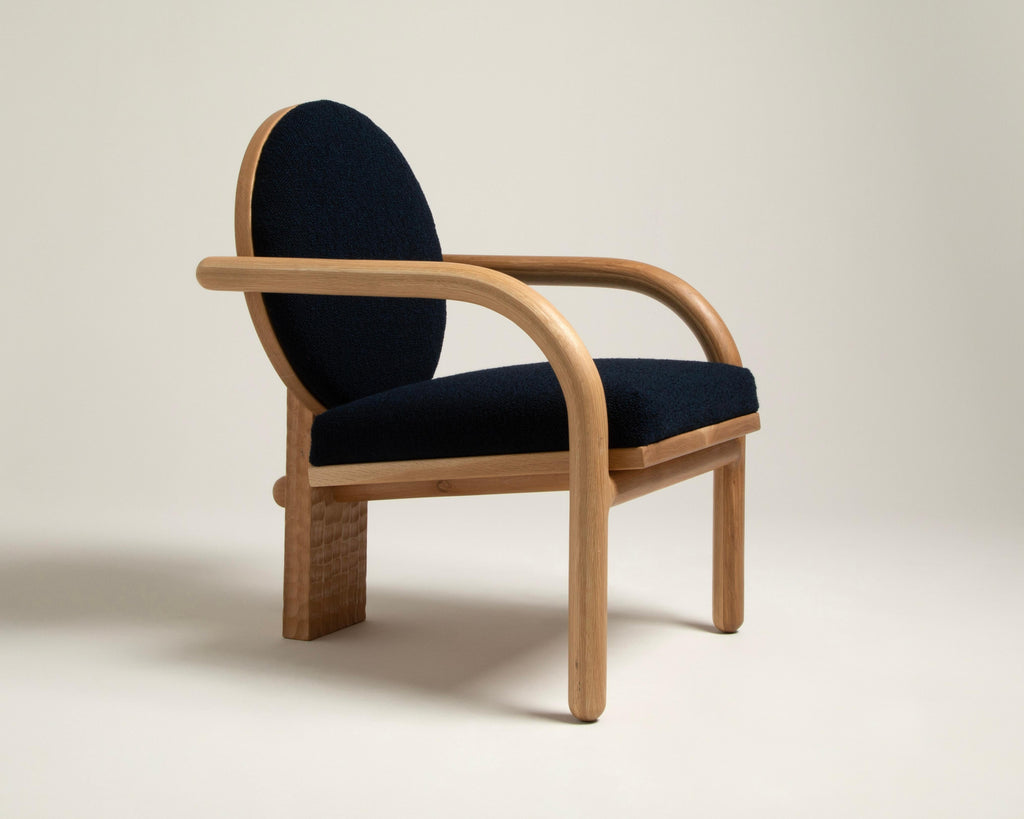 https://a.1stdibscdn.com/upholstered-theia-lounge-chair-in-natural-oak-by-cultivation-objects-for-sale-picture-2/f_37133/f_342256621683752061337/Theia_Natural_1_master.jpg