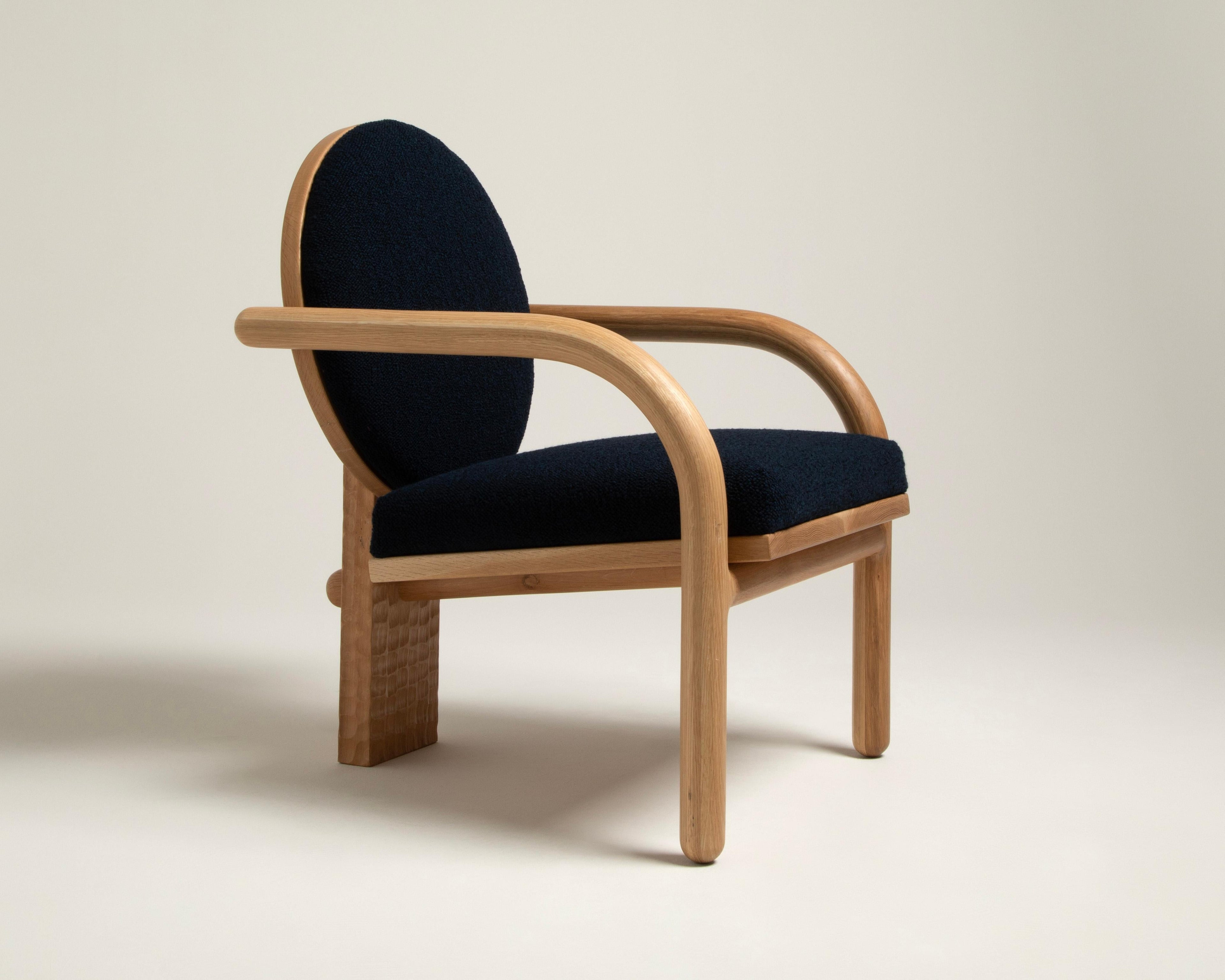 https://a.1stdibscdn.com/upholstered-theia-lounge-chair-in-natural-oak-by-cultivation-objects-for-sale-picture-2/f_37133/f_342256621683752061337/Theia_Natural_1_master.jpg