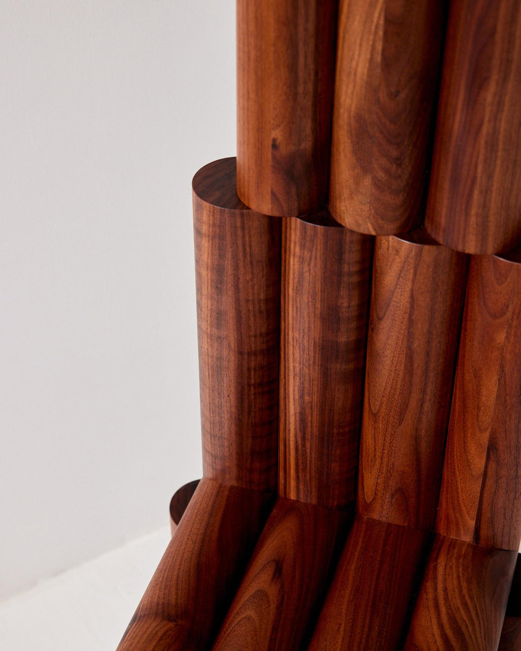https://a.1stdibscdn.com/throne-chair-by-hannah-bigeleisen-solid-walnut-modern-design-new-for-sale-picture-5/f_57552/f_486035621769883030785/Throne_Walnut_Detail3_master.jpg