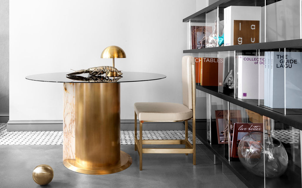 https://a.1stdibscdn.com/tim-circular-brass-plated-metal-marble-dining-table-for-sale-picture-2/f_62262/f_370659521699887669854/Tim_Yuvarlak_Masa_1__master.jpg