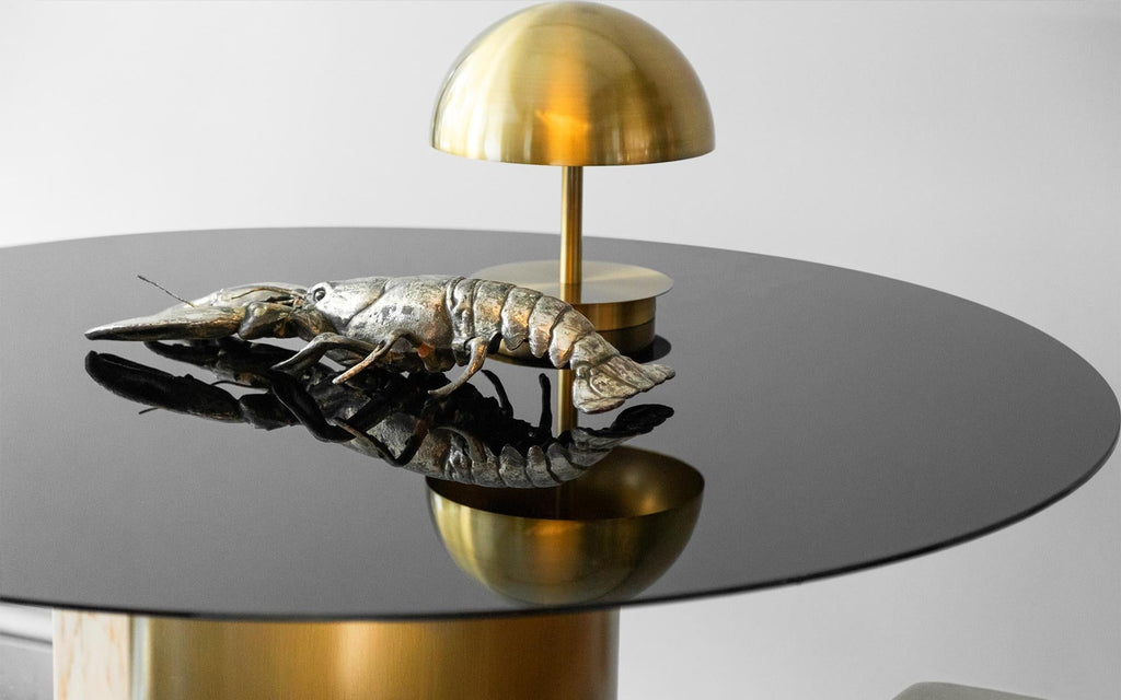 https://a.1stdibscdn.com/tim-circular-brass-plated-metal-marble-dining-table-for-sale-picture-4/f_62262/f_370659521699887671797/Tim_Yuvarlak_Masa_3_1__master.jpg