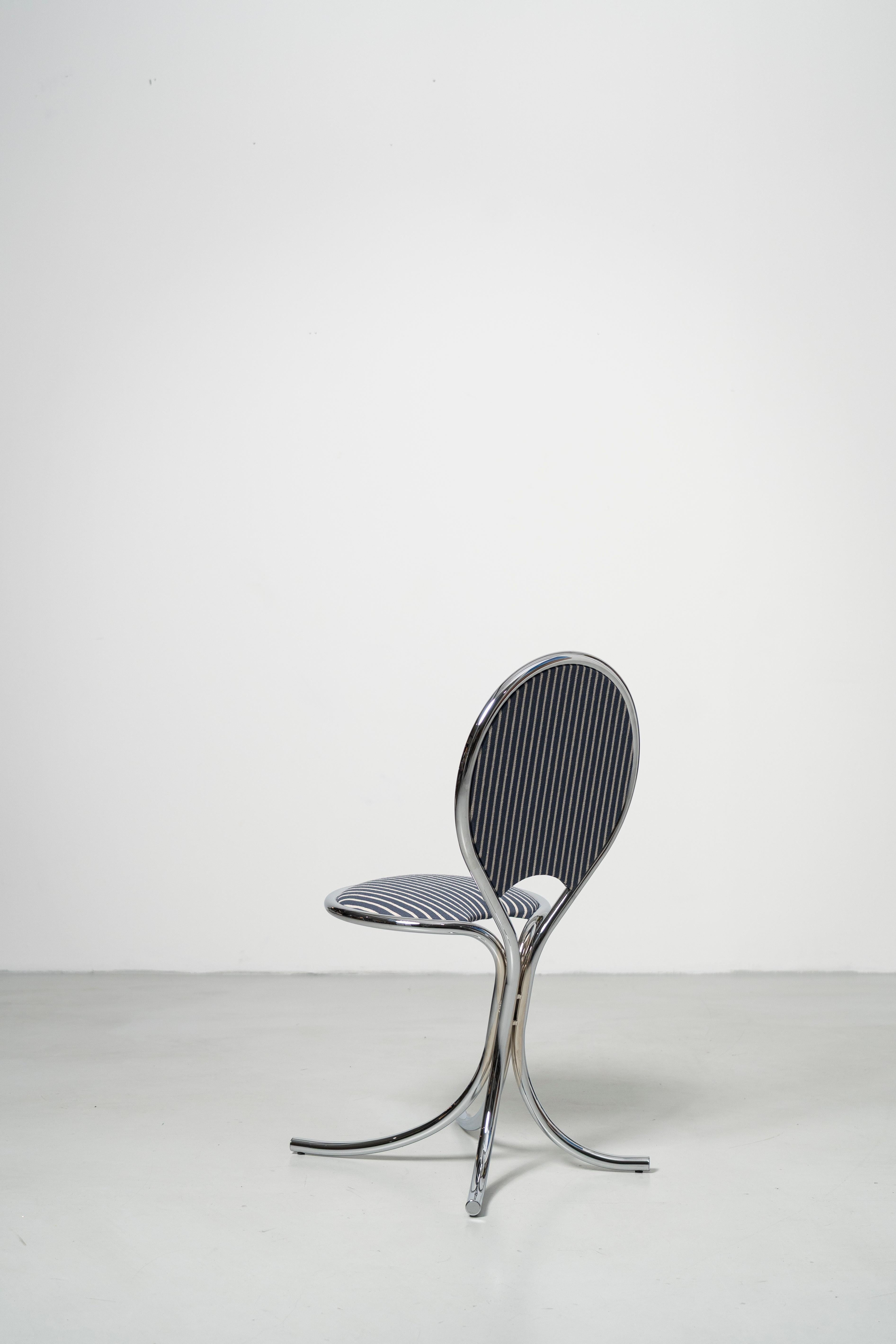 https://a.1stdibscdn.com/ph-steel-chair-steel-tube-frame-in-chrome-with-wool-fabric-seat-in-blue-for-sale-picture-5/f_54552/f_479325421765358307519/ToneArt_05214_master.jpg
