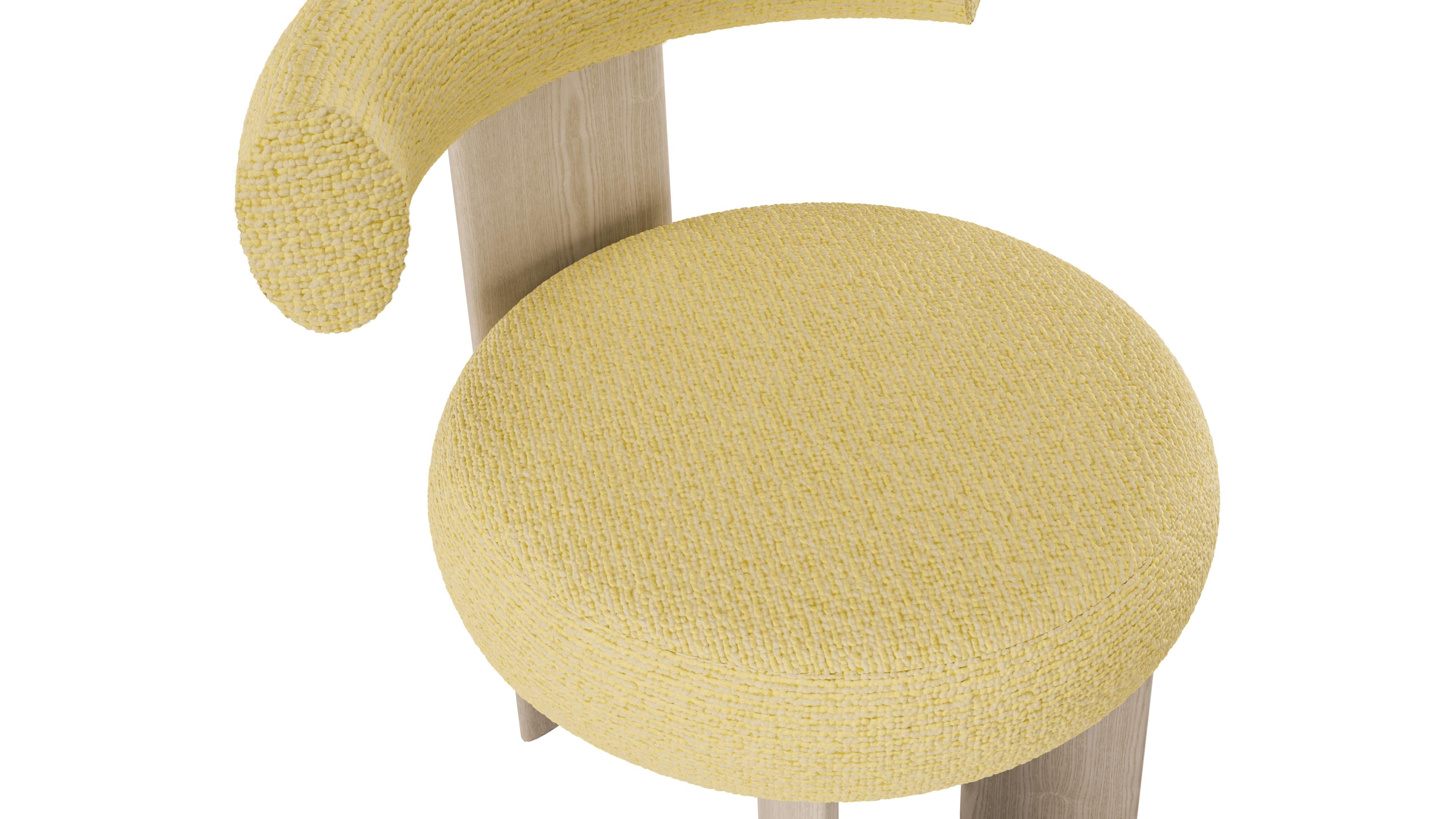 https://a.1stdibscdn.com/xxi-secolo-sedia-imbottita-in-legno-e-tessuto-boucle-antimacchia-made-in-italy-for-sale-picture-3/f_58122/f_361566321694699070481/Torii_Sedia_0002_Torii_Sedia_3_Top_master.jpg