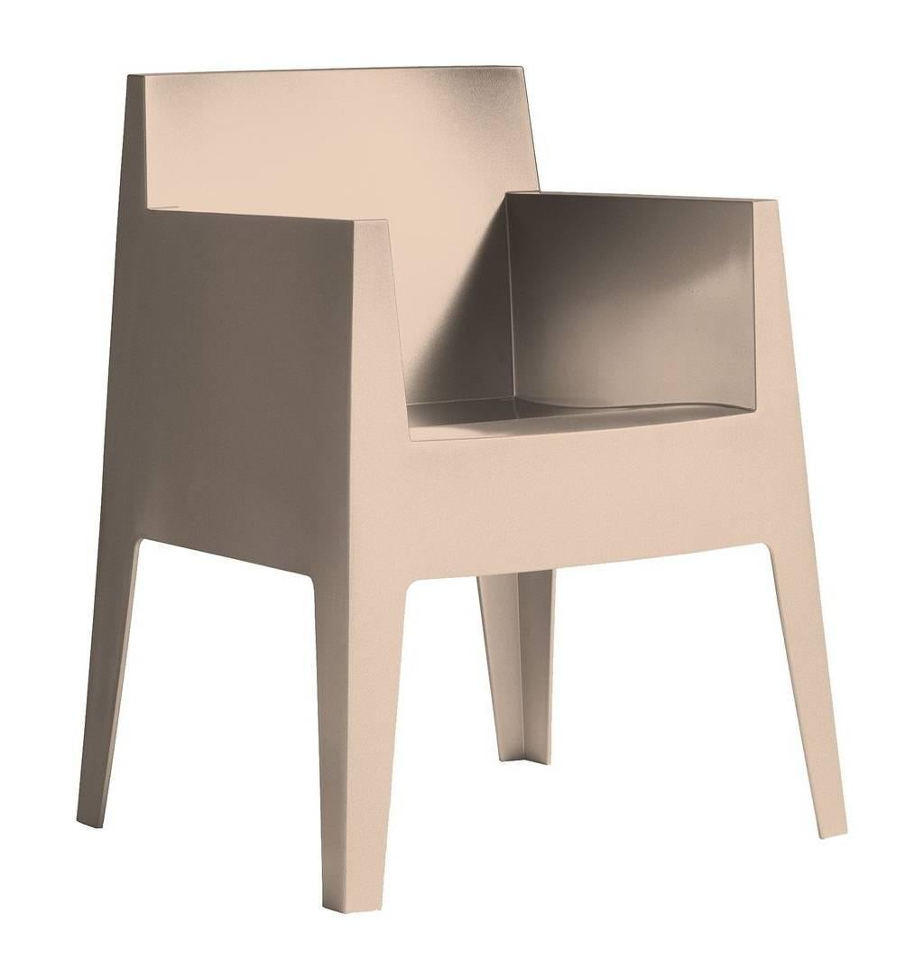 https://a.1stdibscdn.com/archivesE/upload/f_16392/f_75542931506624018703/Toy_Stackable_Armchair_Philippe_Starck_Driade_49_master.jpg