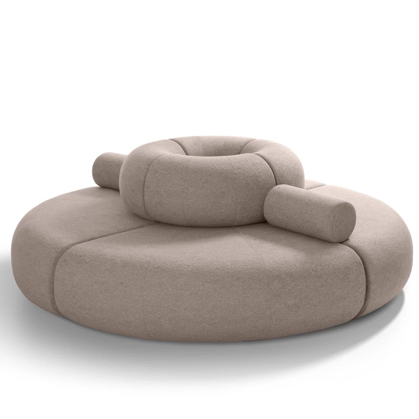 https://a.1stdibscdn.com/customizable-artifort-track-modular-sofa-design-by-norm-architects-for-sale-picture-10/f_44642/f_325067121675114960967/Track_composition_O_shaped_armrests_1A_HR_1024x1024_2x_jpg_master.jpeg