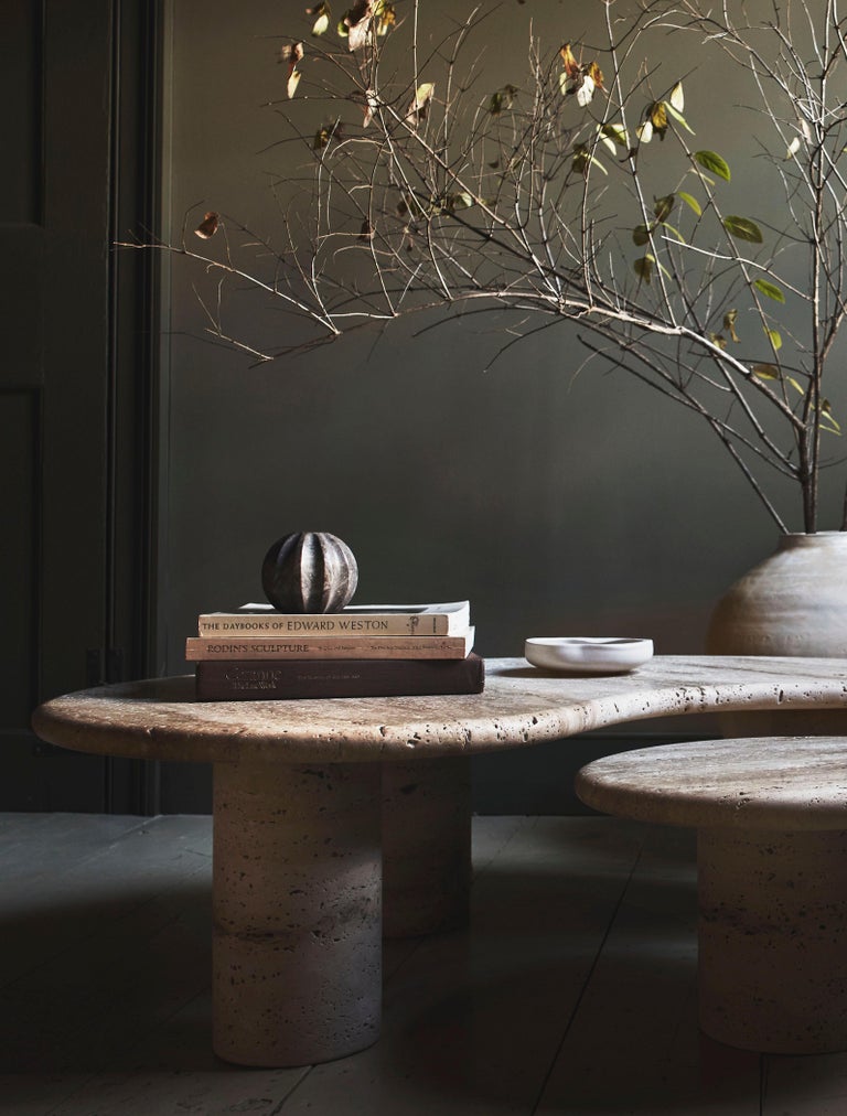 https://a.1stdibscdn.com/anna-karlin-puddle-travertine-for-sale-picture-4/f_18173/f_310414121666900572488/Travertine_Puddle_master.jpg?width=768