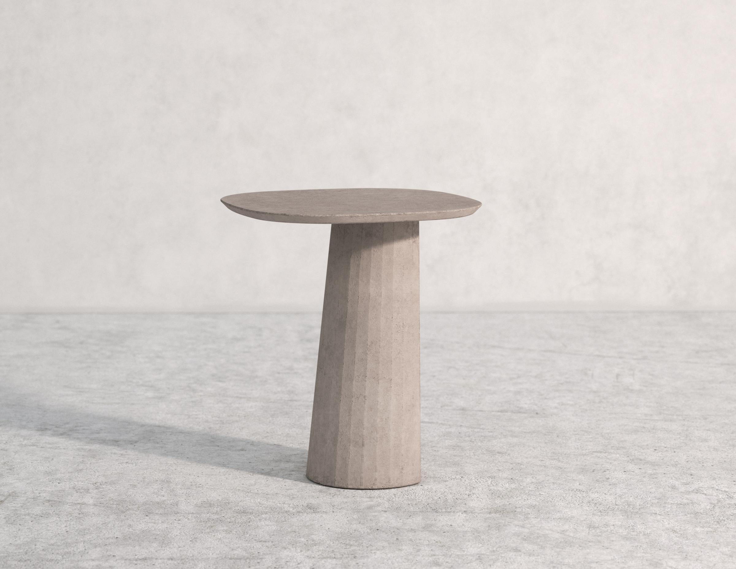 https://a.1stdibscdn.com/fusto-domestic-concrete-landscape-coffee-table-mod-iii-for-sale-picture-9/f_38941/f_197826321594216851375/Tris_P3_FUSTO_1_powder_master.jpg