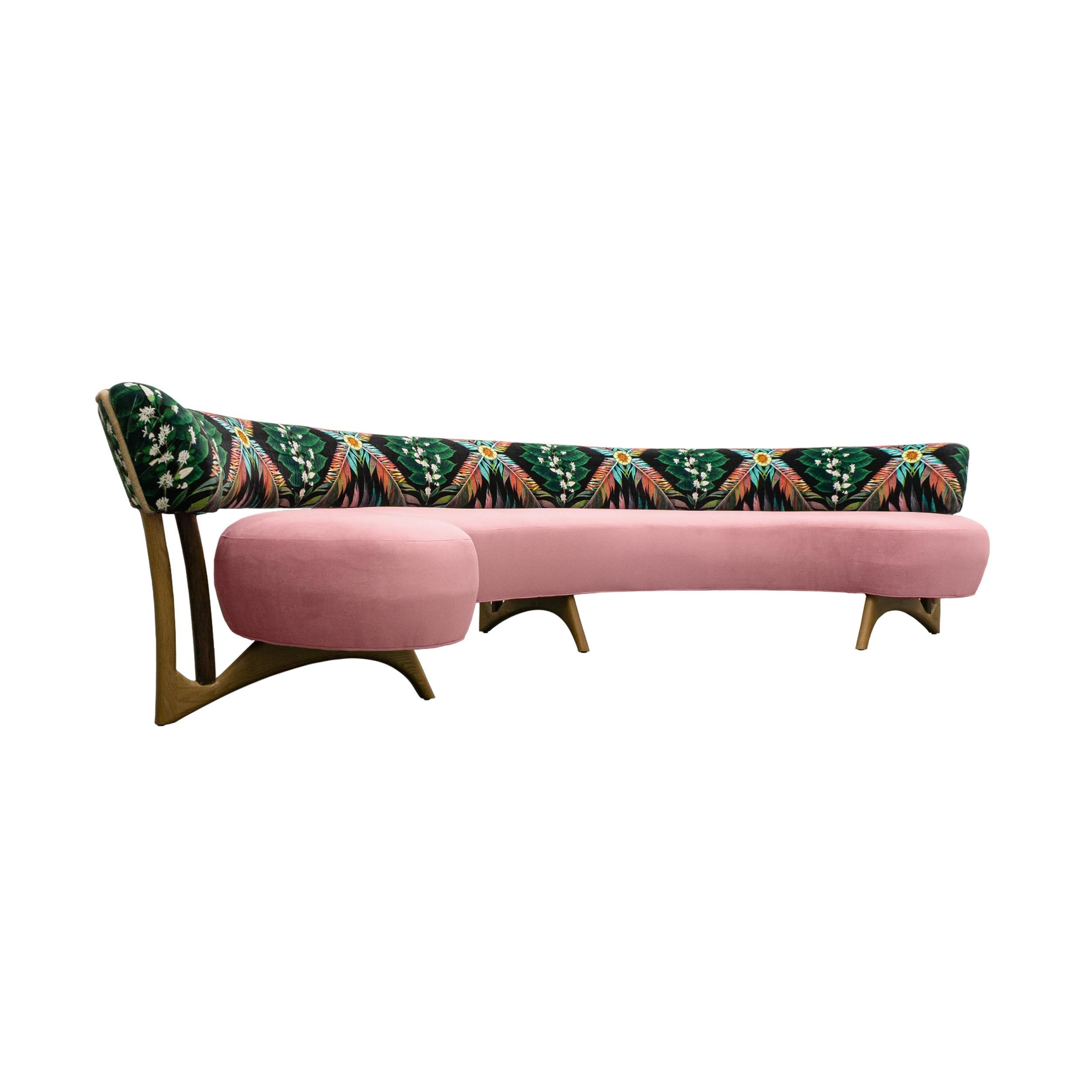 https://a.1stdibscdn.com/mid-century-floating-curved-sofa-w-printed-velvet-and-burlap-welting-for-sale-picture-2/f_21233/f_334681421679677058243/Tropical_Back_Pale_Pink_Velvet_Seating_Sofa_Bench_Angle_master.jpg