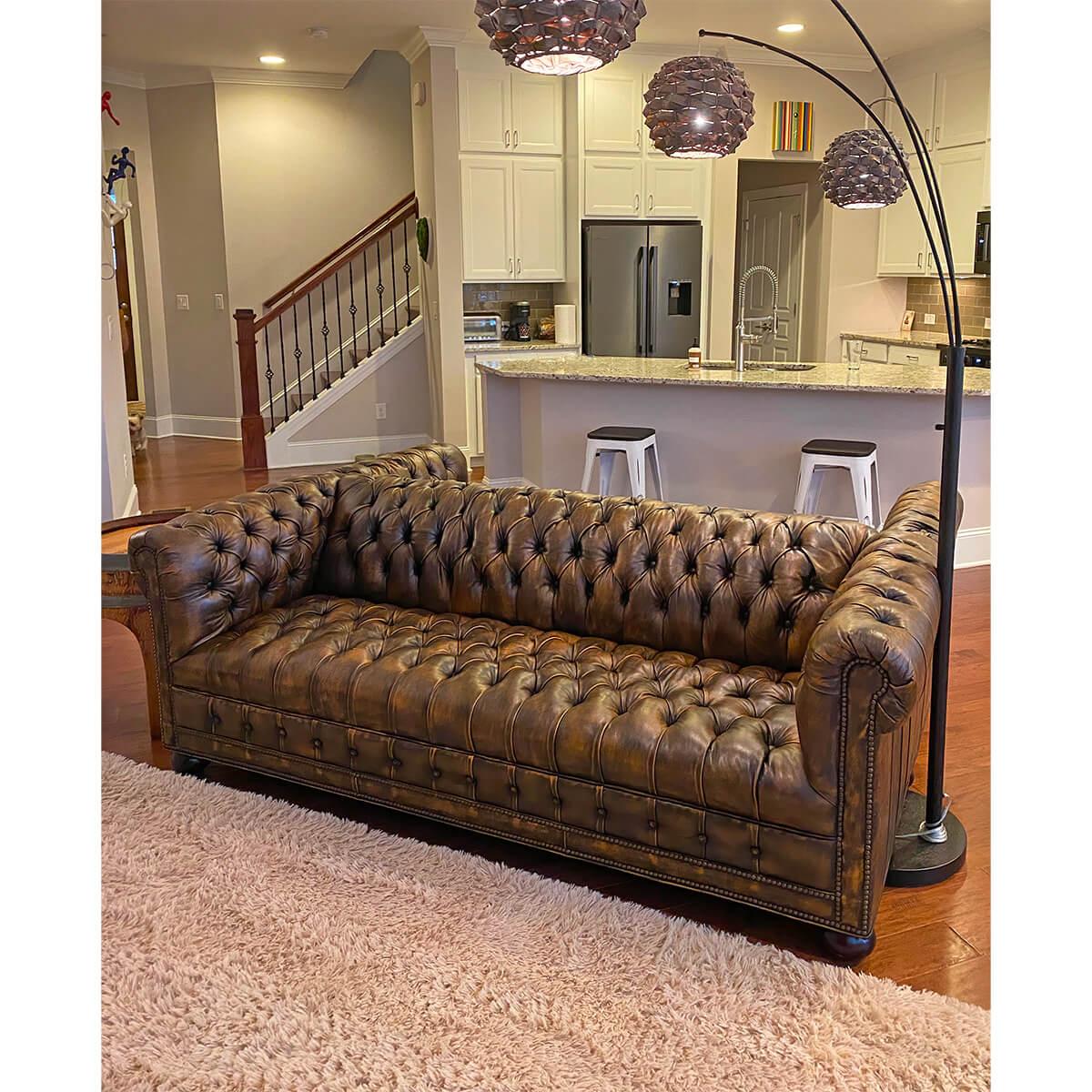 https://a.1stdibscdn.com/double-sided-chesterfield-sofa-for-sale-picture-7/f_8038/f_294407321700519492567/_Tufted_Chesterfield_Double_Sided_Sofa_in_situ_master.jpg