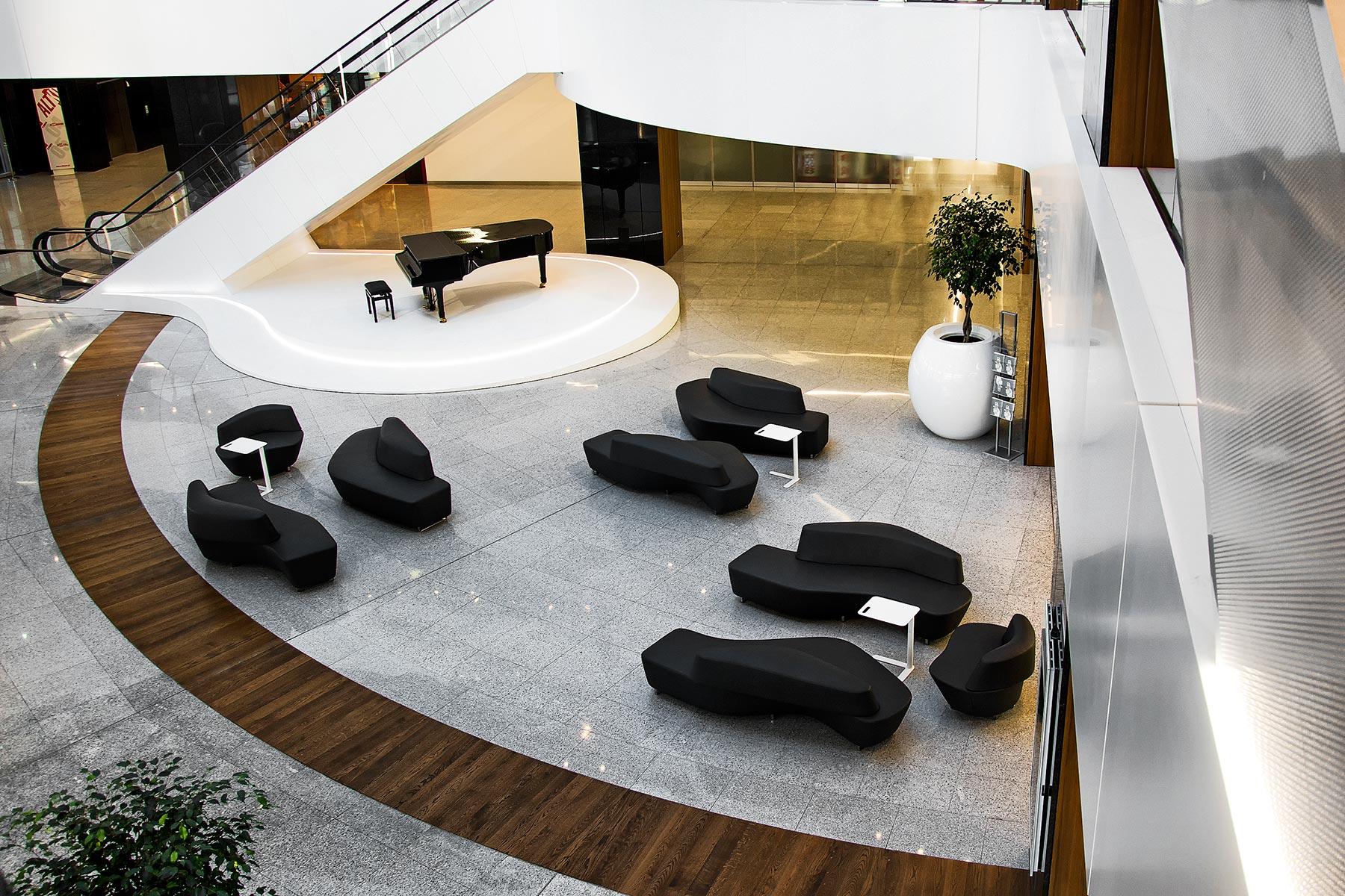 https://a.1stdibscdn.com/tacchini-polar-modular-chair-designed-by-pearsonlloyd-for-sale-picture-10/f_44652/f_216244721606790242114/Turzyn_3_master.jpg