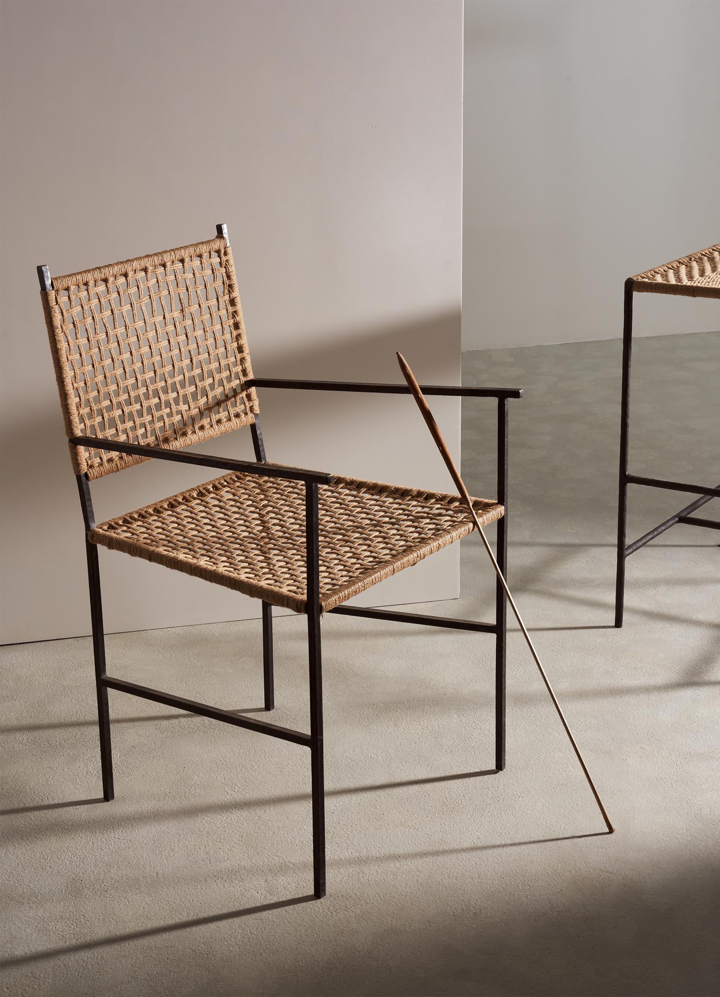 https://a.1stdibscdn.com/twist-knot-chair-in-rope-with-brass-legs-viya-by-vikram-goyal-for-sale-picture-10/f_89622/f_435068821742203382520/Twist_and_Knot_Chair_master.jpg