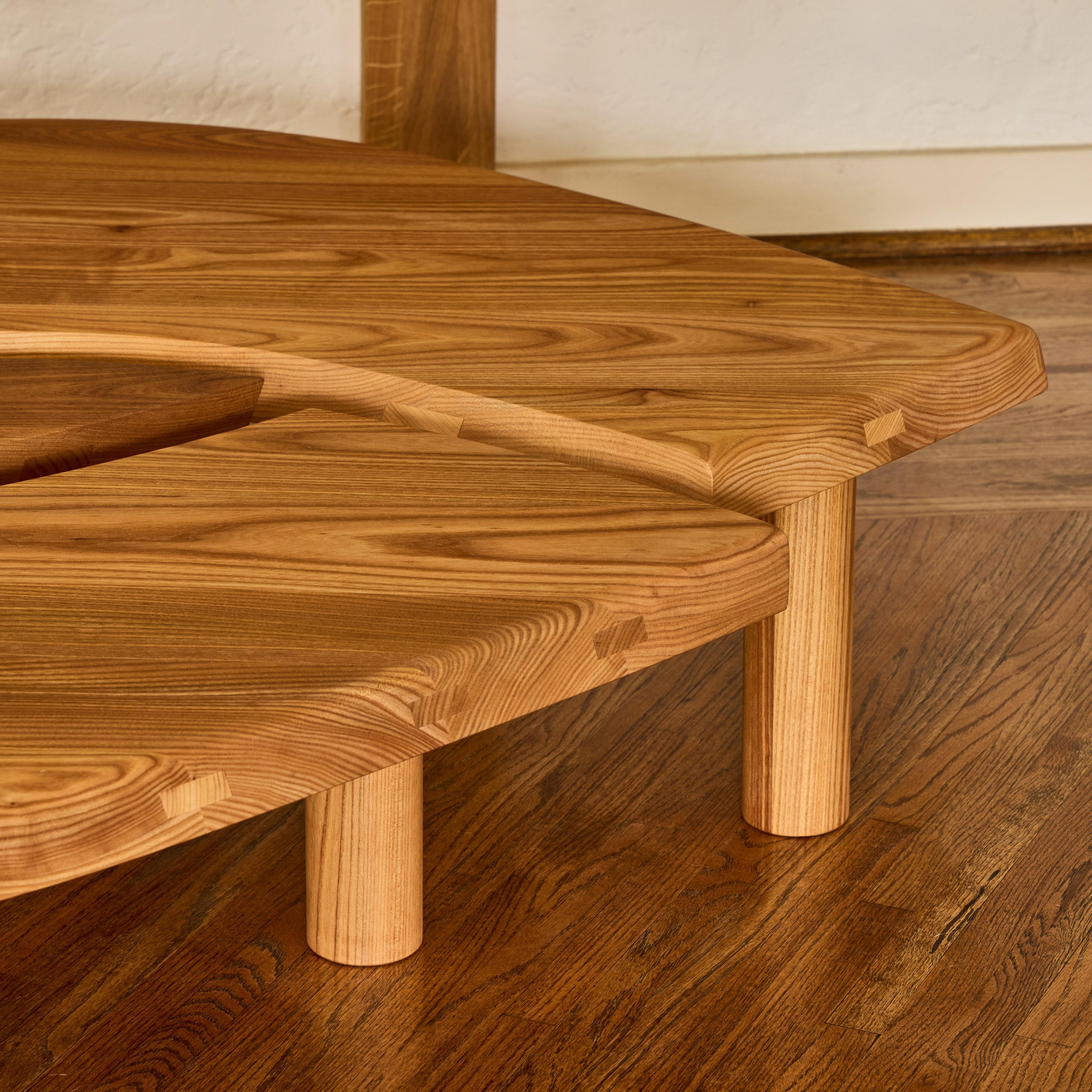 https://a.1stdibscdn.com/pierre-chapo-t22-bow-handcrafted-modular-low-table-in-elm-for-chapo-creation-for-sale-picture-4/f_14472/f_442785321747141200281/Two_Enlighten_April_23rd_2025_322_Under_3_5_MB_master.jpg