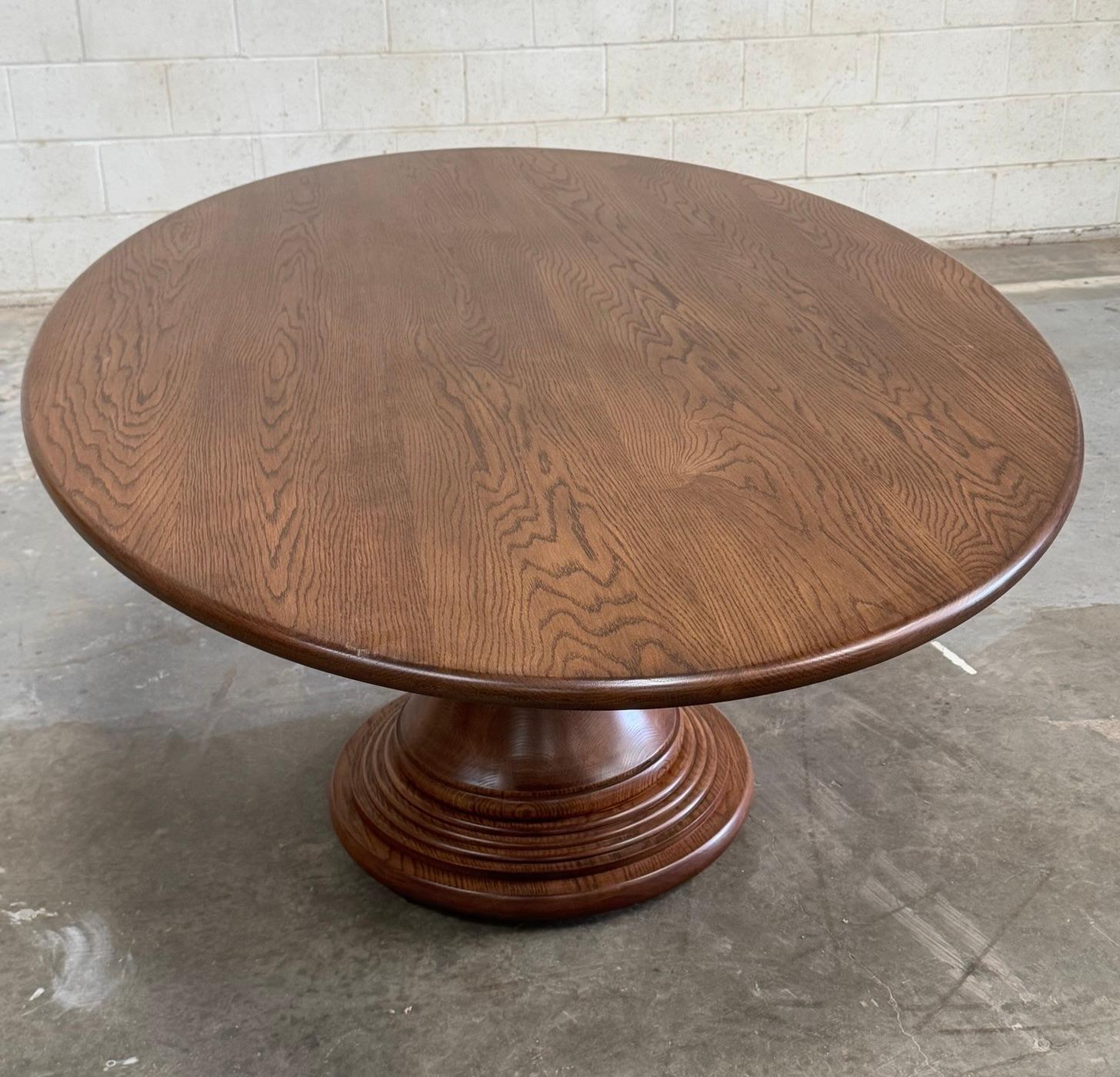 https://a.1stdibscdn.com/walnut-pedestal-dining-table-built-to-order-by-petersen-antiques-for-sale-picture-6/f_8065/f_446687221745240845759/UTF_8IMG_4902_master.jpeg