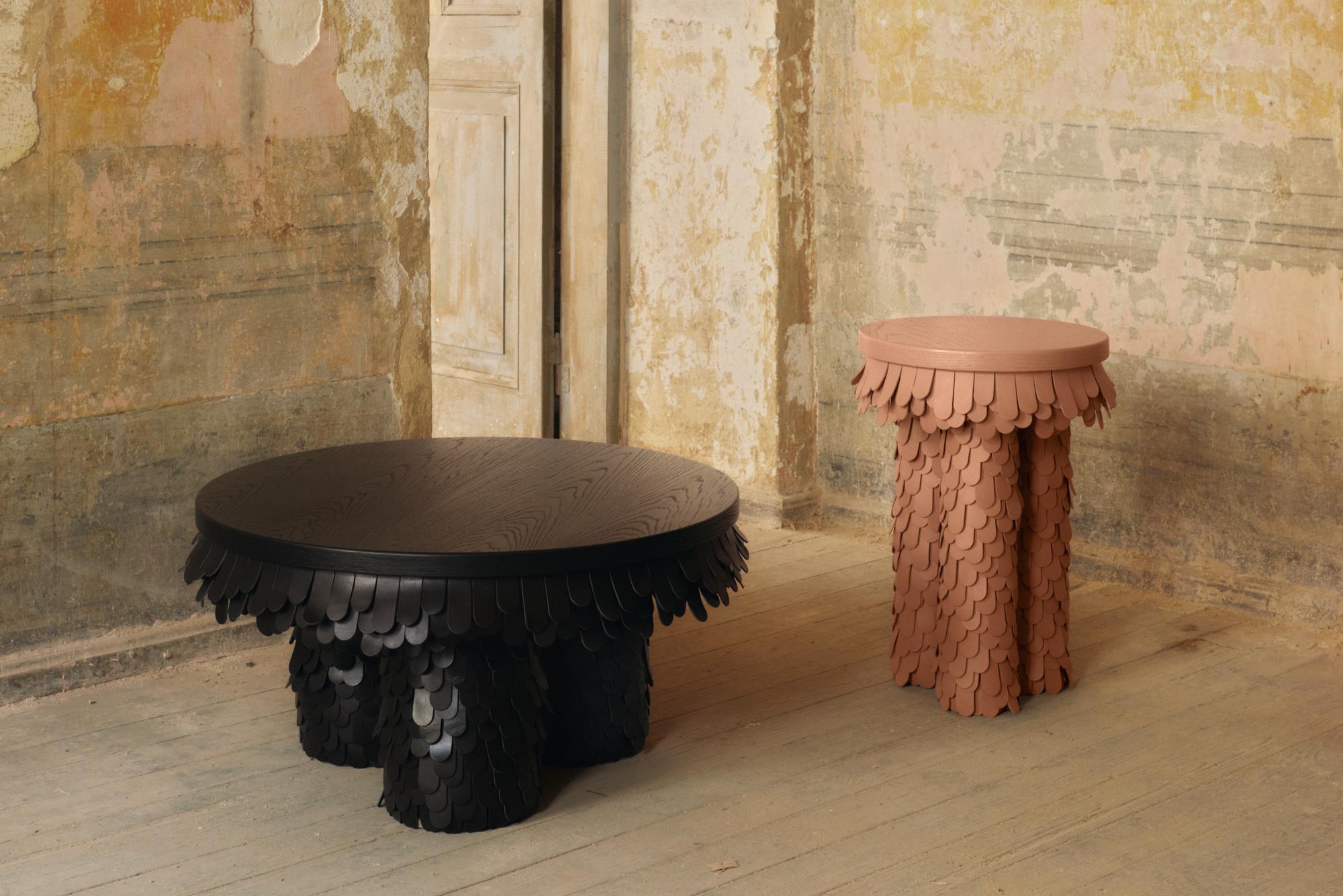 https://a.1stdibscdn.com/round-textured-organic-black-leather-and-wood-coffee-table-for-sale-picture-8/f_19173/f_464281921756289854373/Uniqka_Betsy_Collection_by_Lara_Bohinc_03_master.jpg