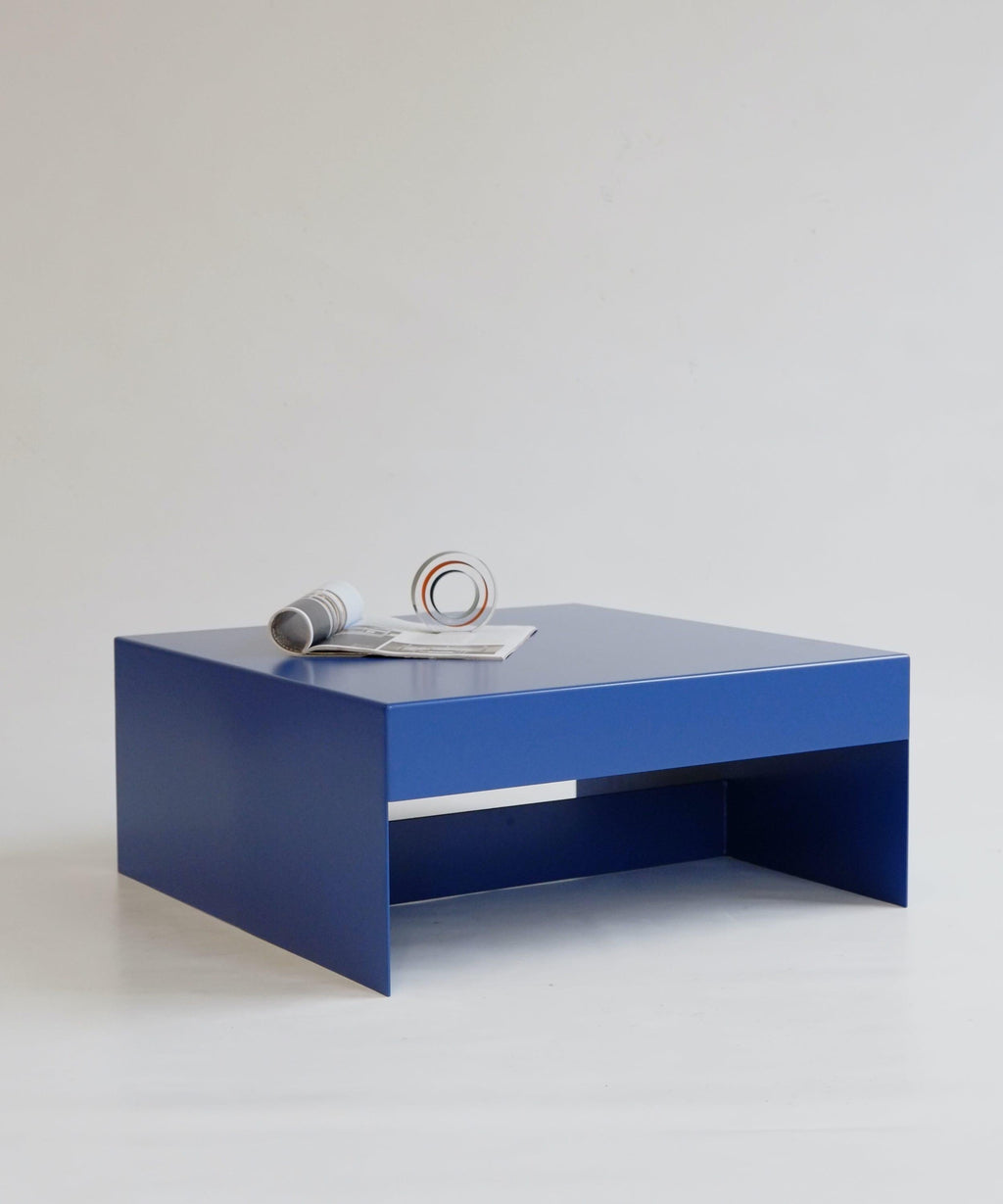 https://a.1stdibscdn.com/red-single-form-square-aluminium-coffee-table-customisable-for-sale-picture-15/f_28943/f_459851121753279779601/Untitled_59_master.jpg