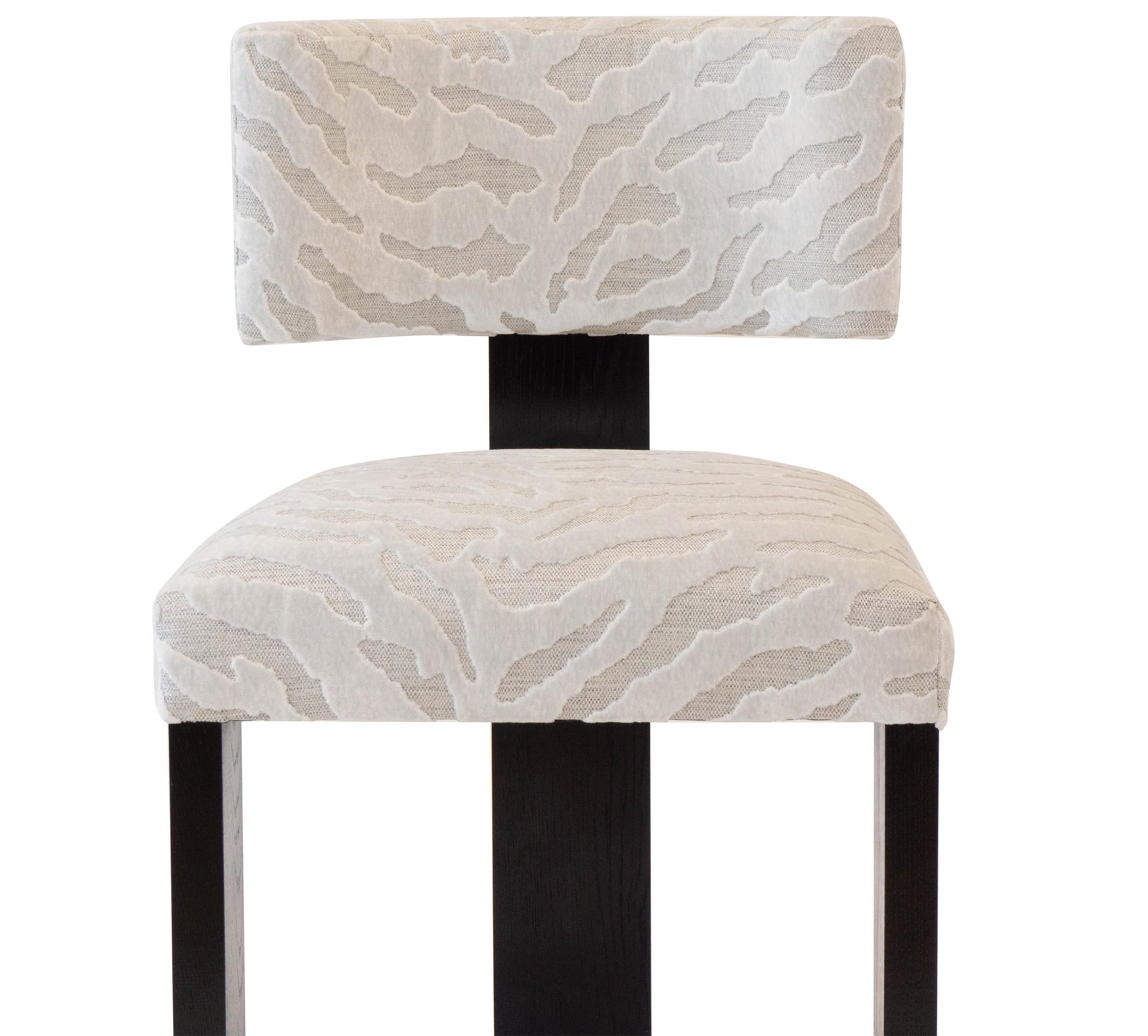 https://a.1stdibscdn.com/deposit-2-modern-oak-dining-chair-for-sale-picture-5/f_21233/f_216607021607017578715/Untitled_5_master.jpg