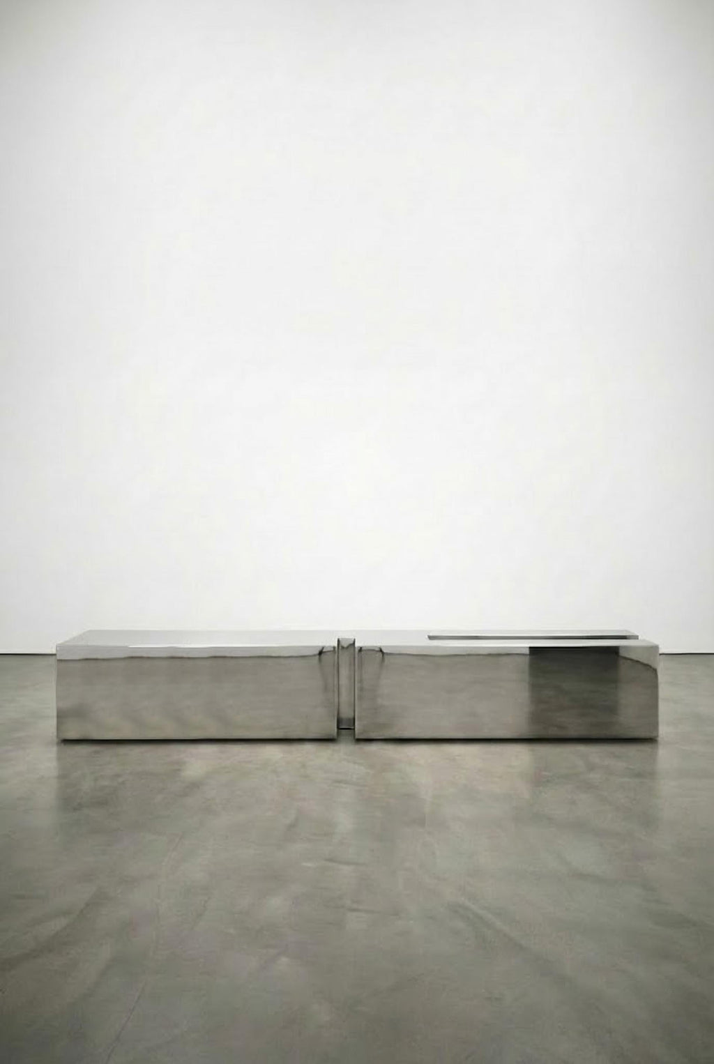 https://a.1stdibscdn.com/untitled-lv-stainless-steel-coffee-table-by-pietro-franceschini-for-sale-picture-7/f_12192/f_491632421773153912540/Untitled_LV_4b_Pietro_Franceschini_master.jpeg